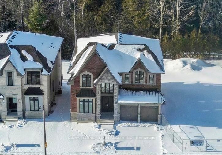 Photo 3 of 48 Carnwith Drive W, Whitby, Brooklin — HOMEH