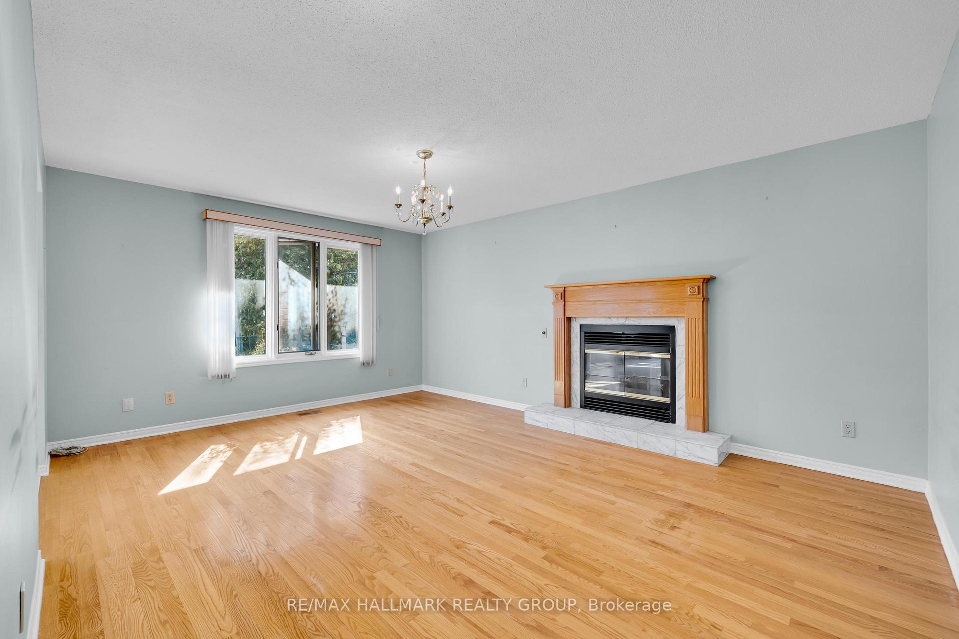 Photo 12 of 1396 Larose Avenue, Ottawa, Carlington — HOMEH