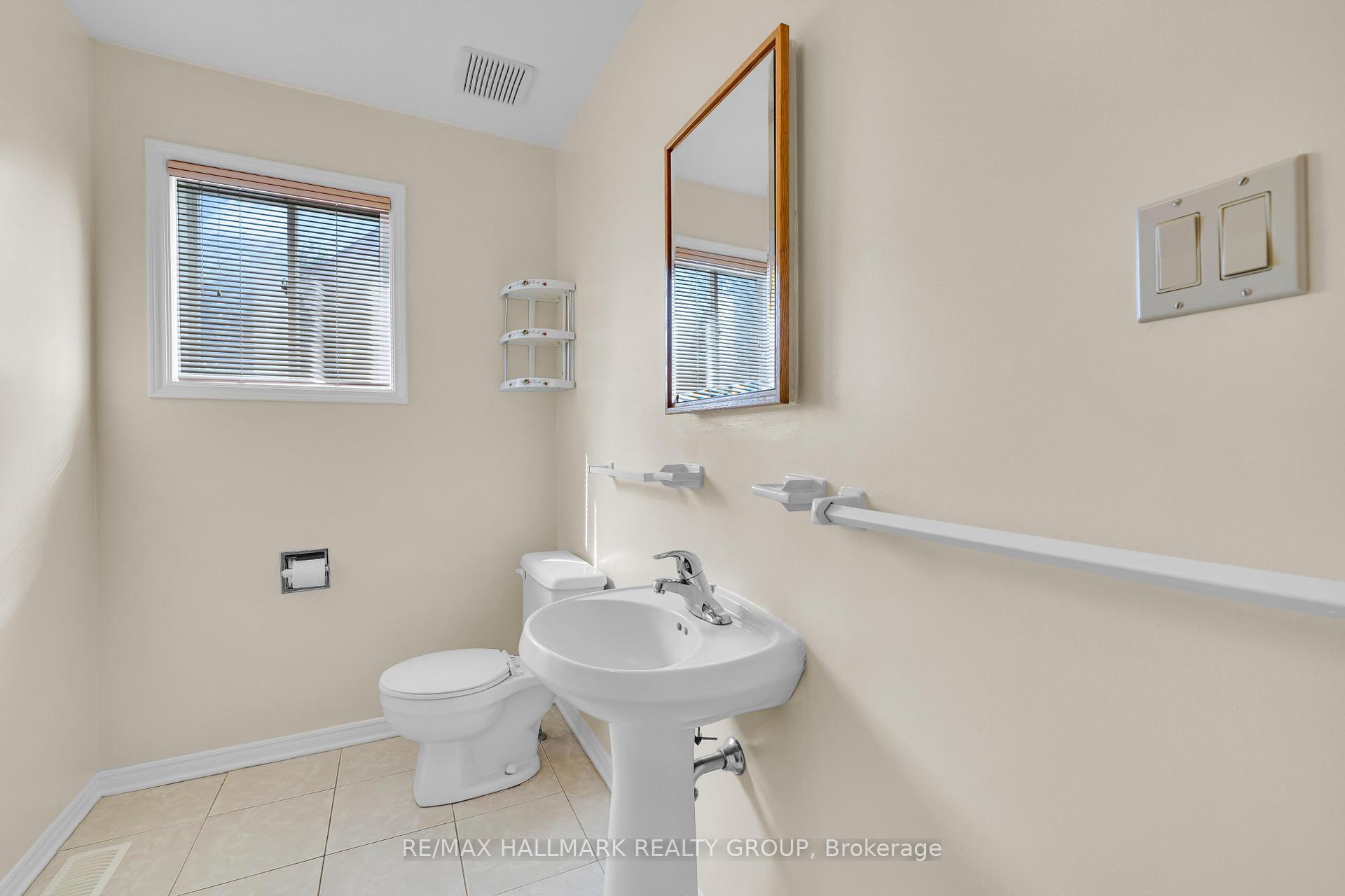 Photo 14 of 1396 Larose Avenue, Ottawa, Carlington — HOMEH