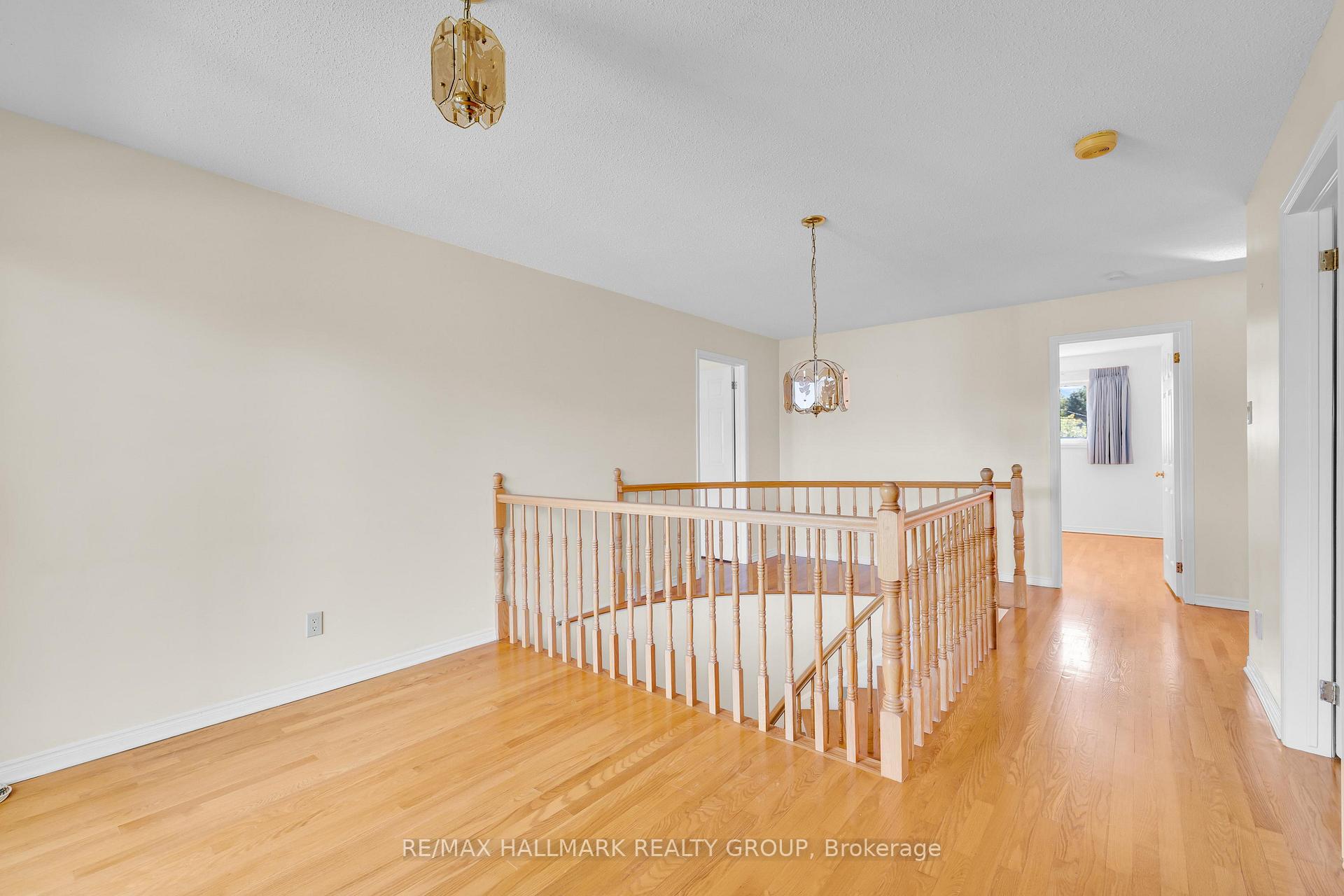 Photo 19 of 1396 Larose Avenue, Ottawa, Carlington — HOMEH