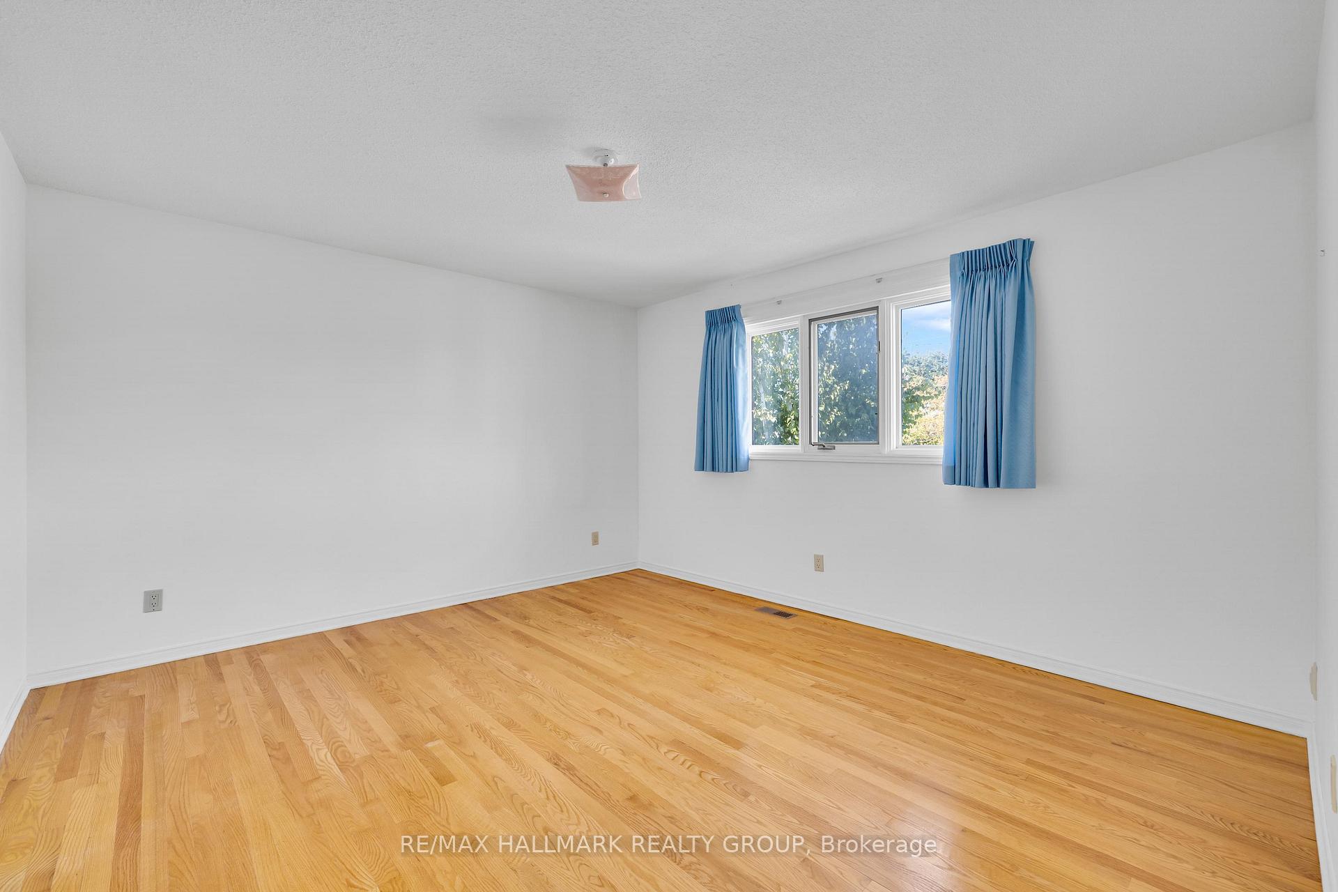 Photo 25 of 1396 Larose Avenue, Ottawa, Carlington — HOMEH