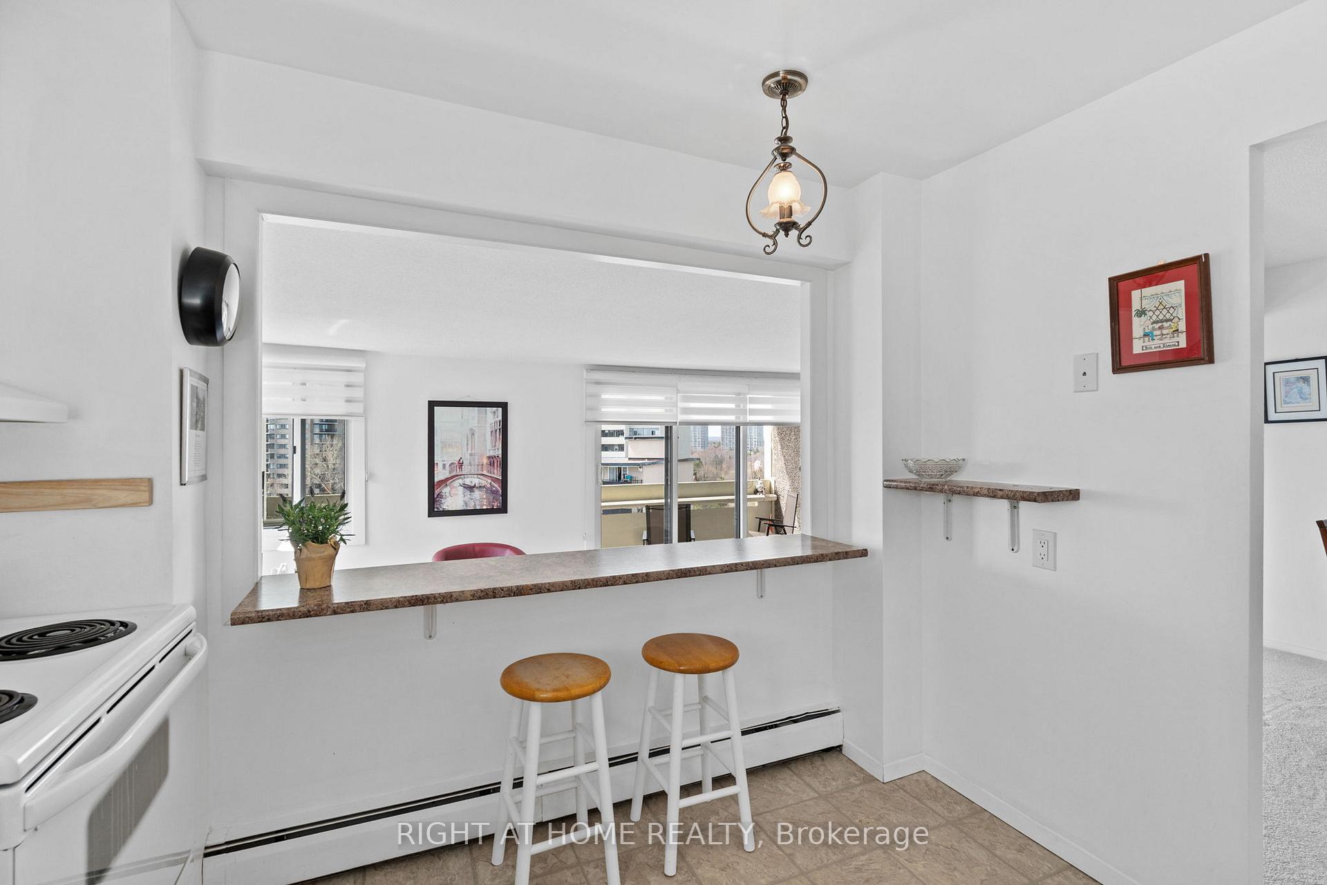 Photo 15 of Unit 906, 1171 Ambleside Drive, Ottawa, Woodroffe — HOMEH