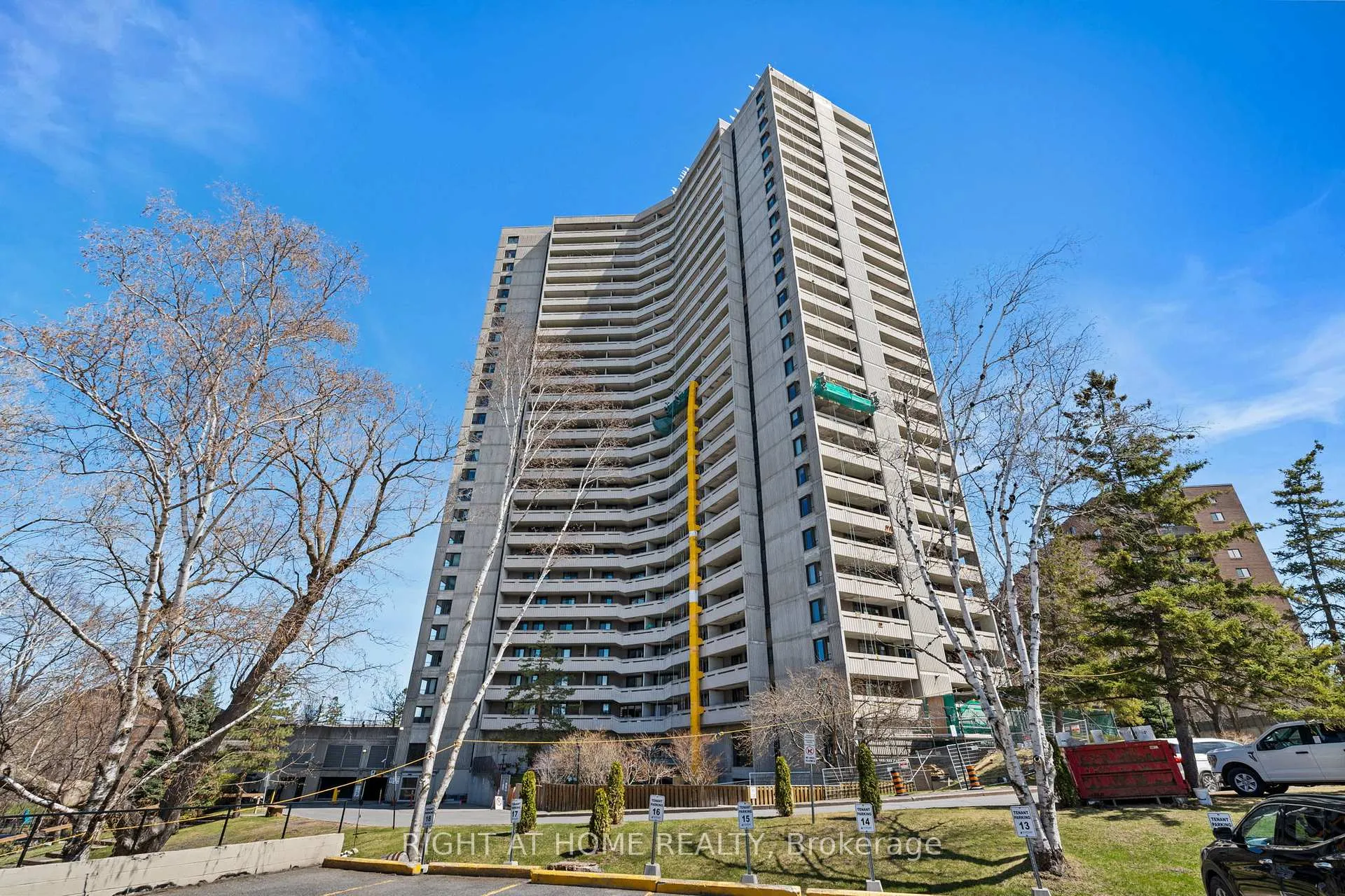 Photo 1 of Unit 906, 1171 Ambleside Drive, Ottawa, Woodroffe — HOMEH