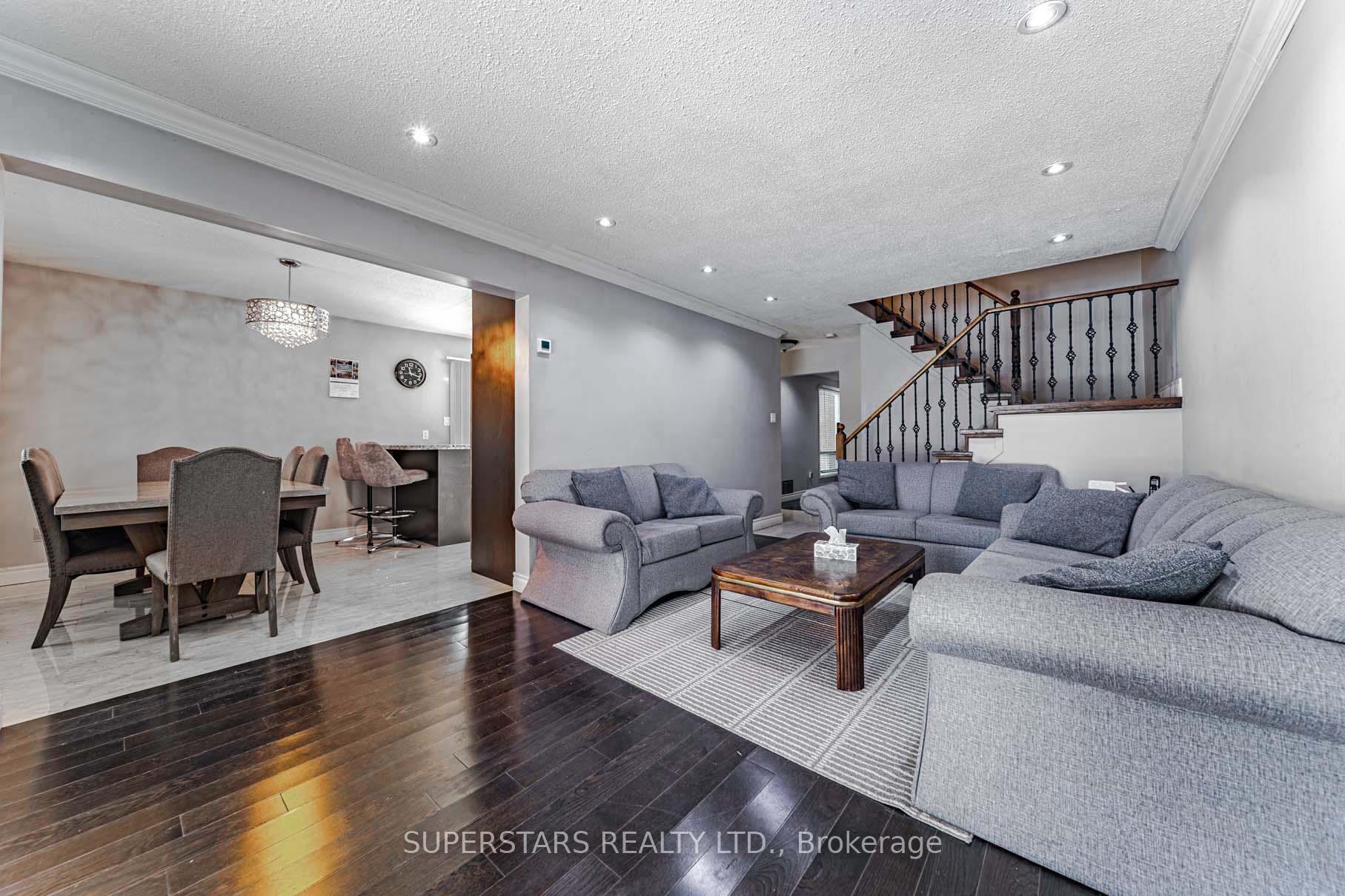 Photo 10 of 58 Fordcombe Crescent, Markham, Milliken Mills West — HOMEH