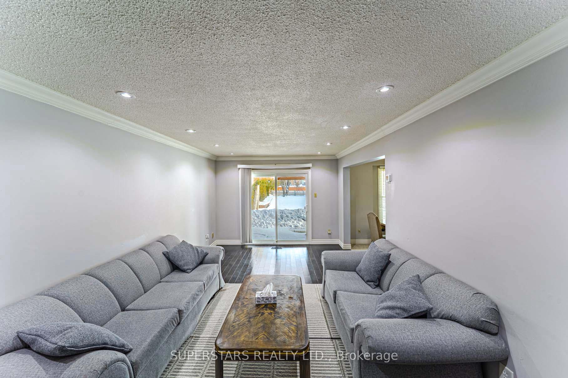 Photo 11 of 58 Fordcombe Crescent, Markham, Milliken Mills West — HOMEH