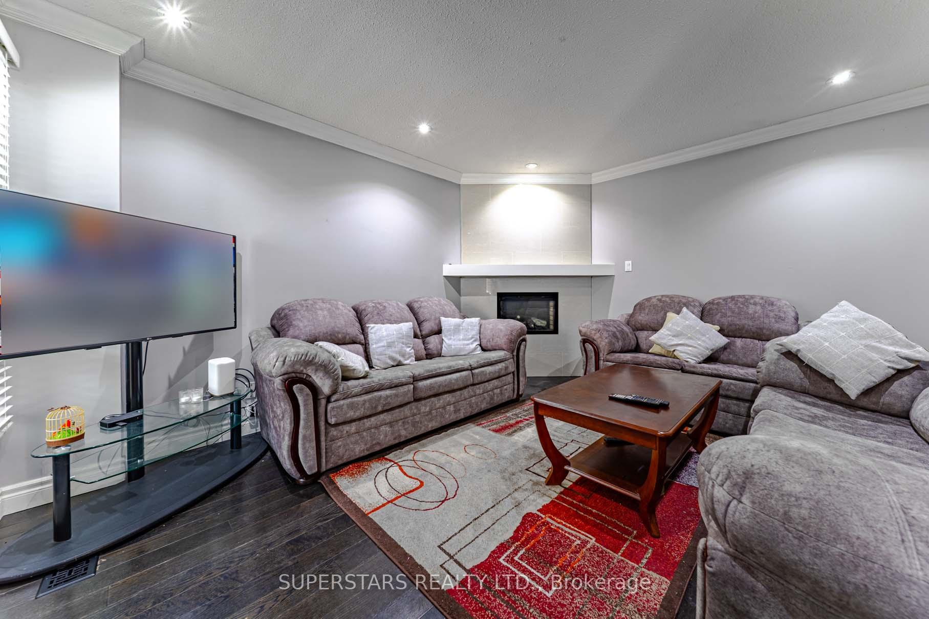 Photo 13 of 58 Fordcombe Crescent, Markham, Milliken Mills West — HOMEH