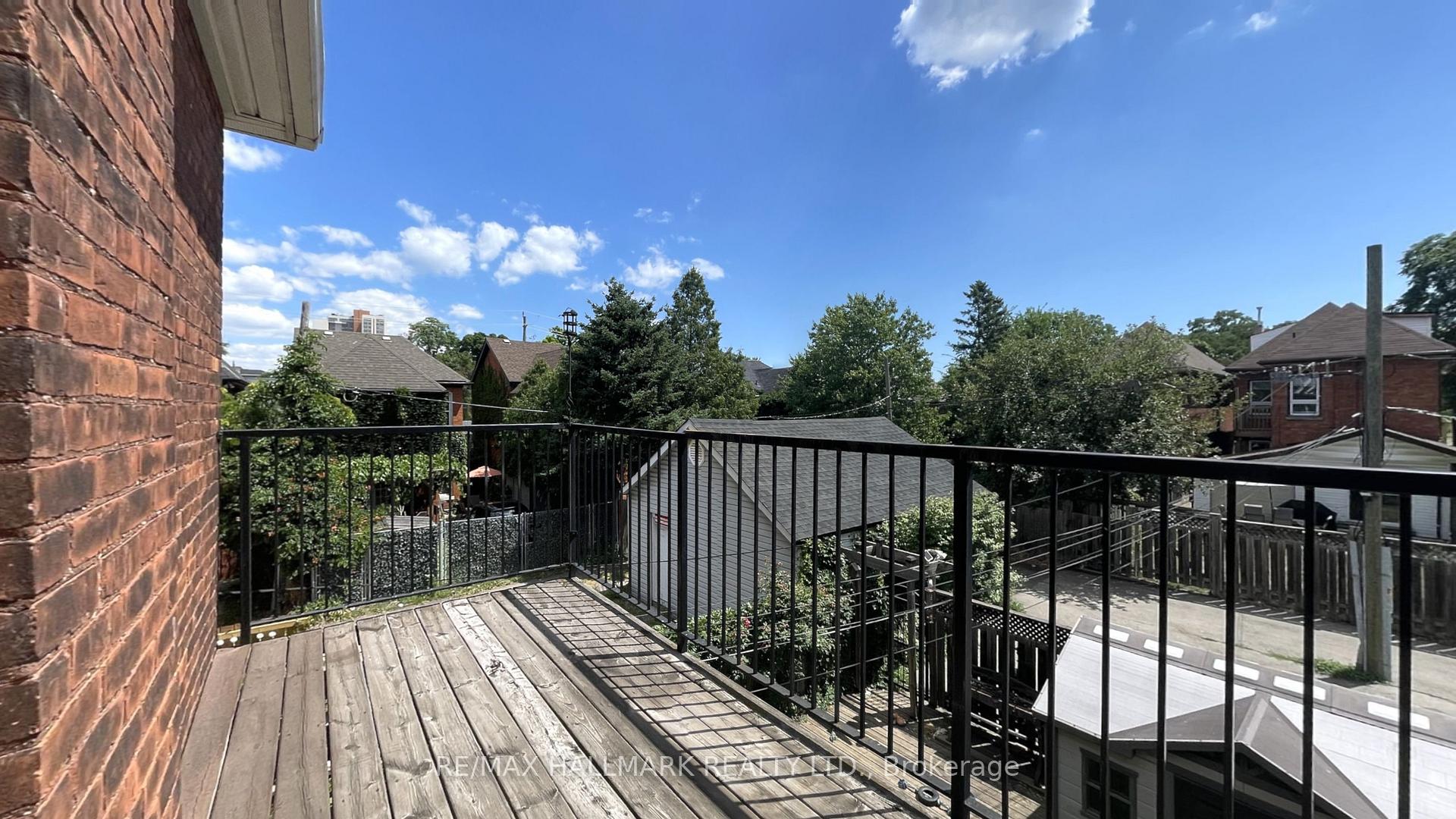 Photo 8 of Unit UPPER, 149 Wellington Street S, Hamilton, Corktown — HOMEH