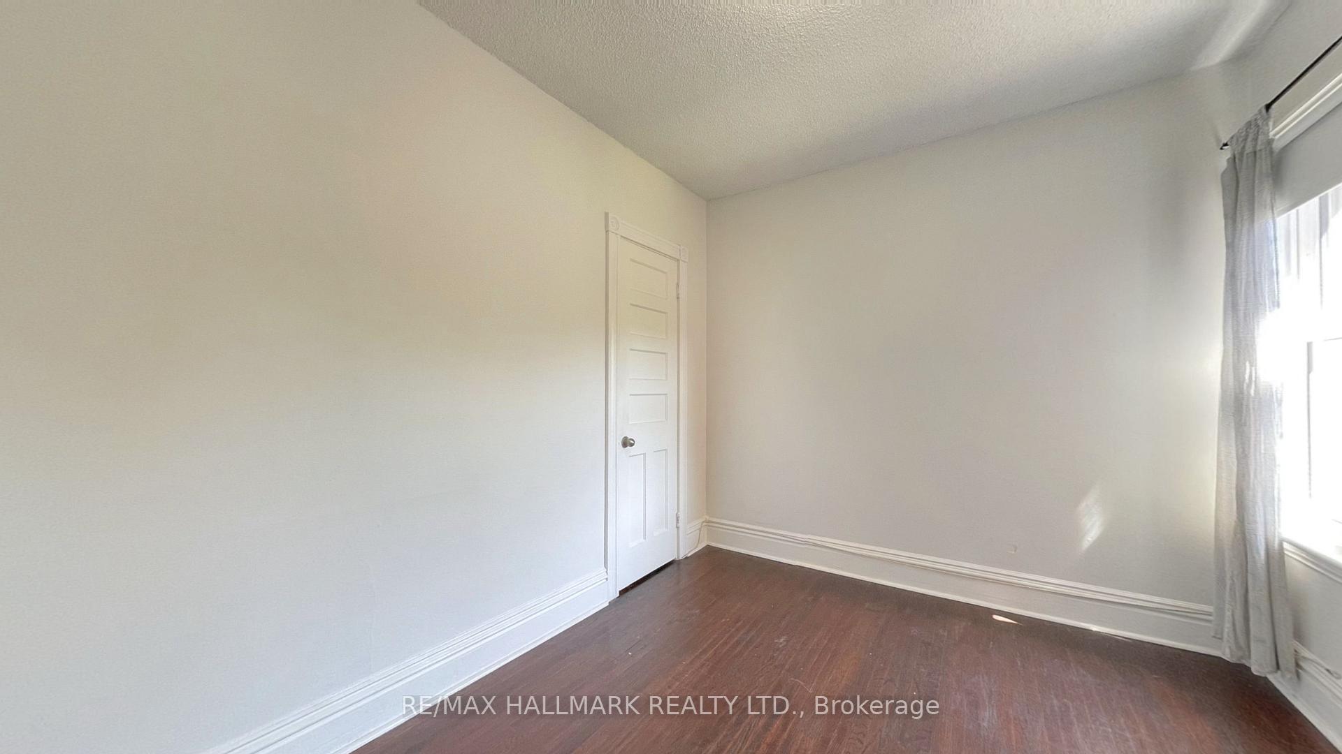 Photo 13 of Unit UPPER, 149 Wellington Street S, Hamilton, Corktown — HOMEH