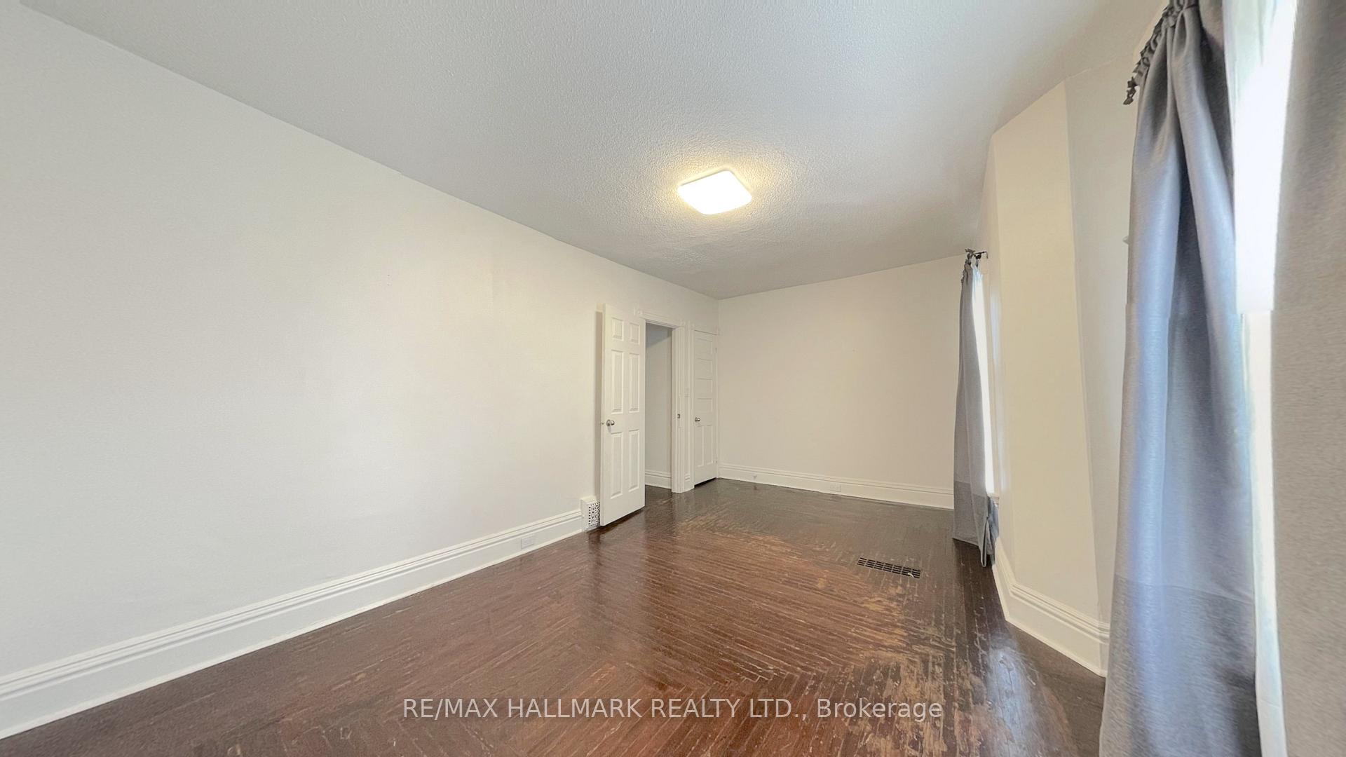 Photo 17 of Unit UPPER, 149 Wellington Street S, Hamilton, Corktown — HOMEH