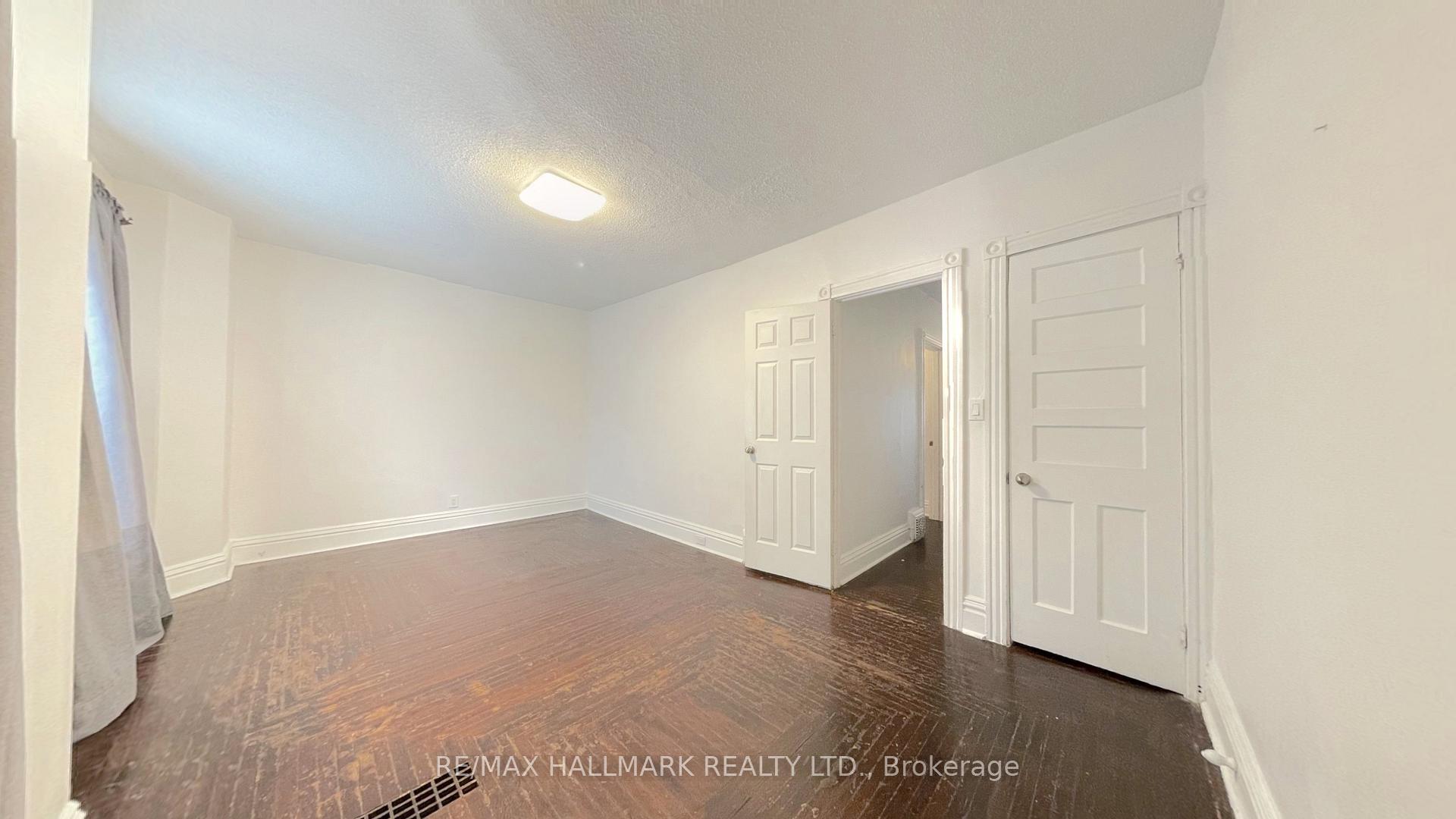 Photo 18 of Unit UPPER, 149 Wellington Street S, Hamilton, Corktown — HOMEH