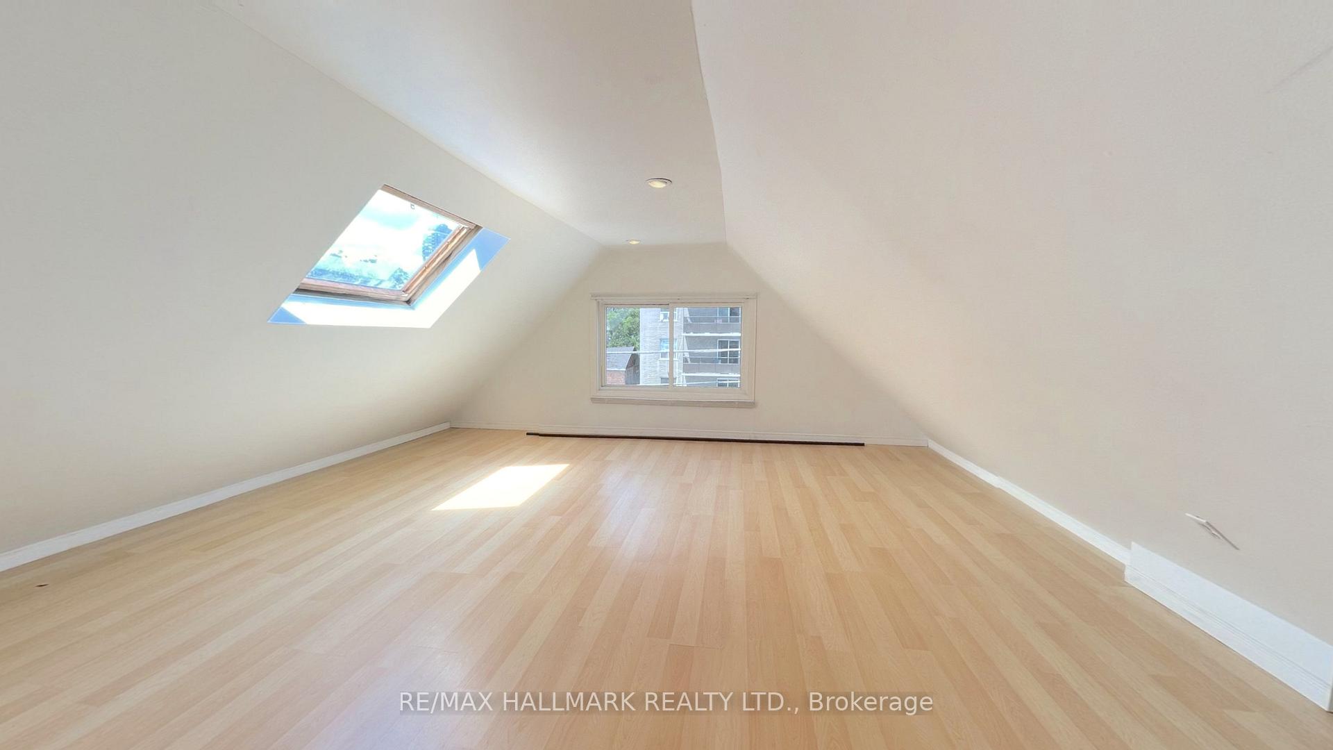 Photo 20 of Unit UPPER, 149 Wellington Street S, Hamilton, Corktown — HOMEH