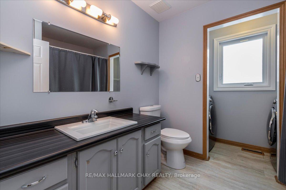 Photo 18 of 2286 25th Side Road, Innisfil, Alcona — HOMEH