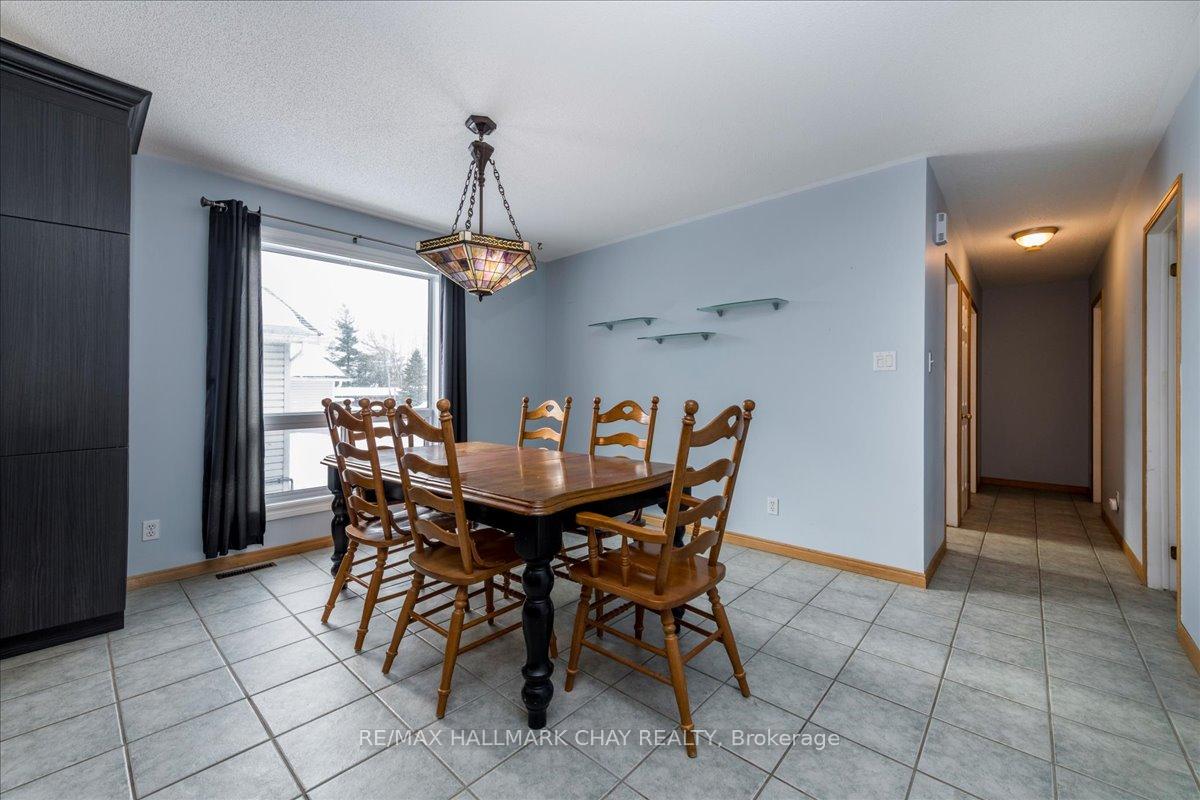 Photo 32 of 2286 25th Side Road, Innisfil, Alcona — HOMEH