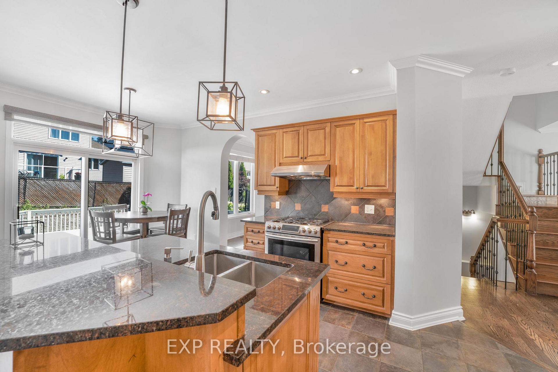 Photo 11 of 1157 Elmlea Drive, Ottawa, Beacon Hill South — HOMEH