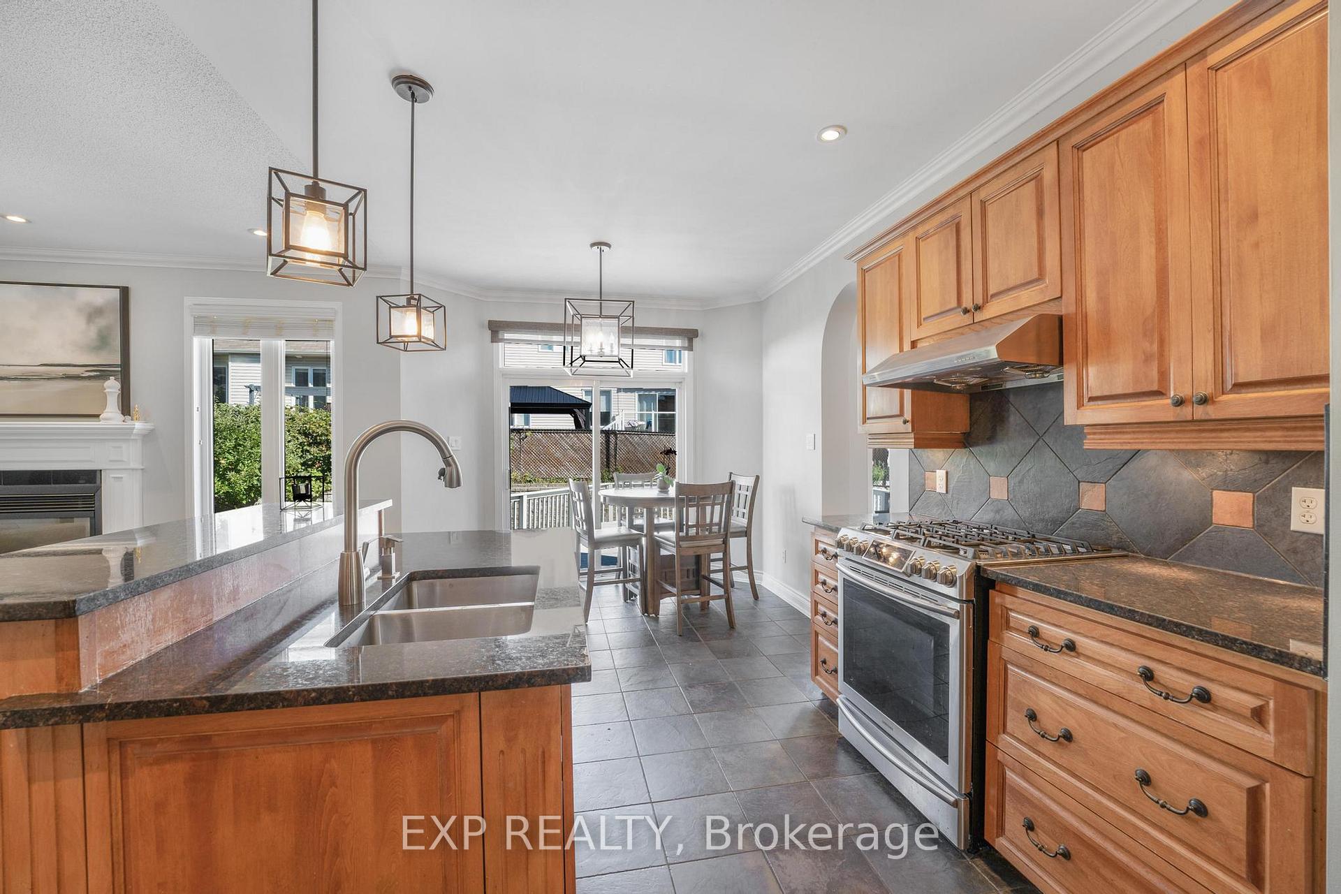 Photo 12 of 1157 Elmlea Drive, Ottawa, Beacon Hill South — HOMEH