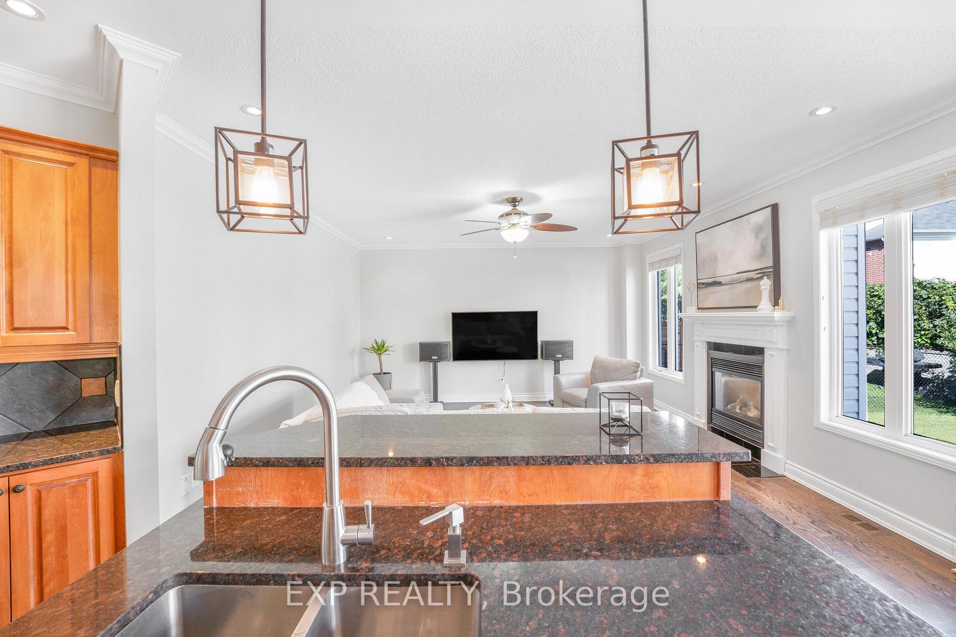 Photo 13 of 1157 Elmlea Drive, Ottawa, Beacon Hill South — HOMEH