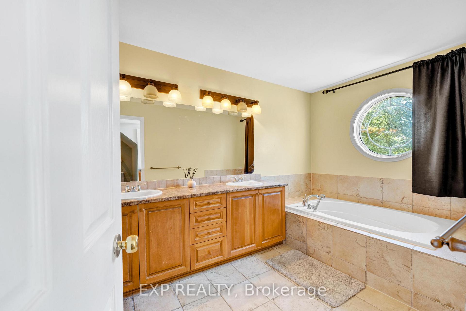 Photo 19 of 1157 Elmlea Drive, Ottawa, Beacon Hill South — HOMEH