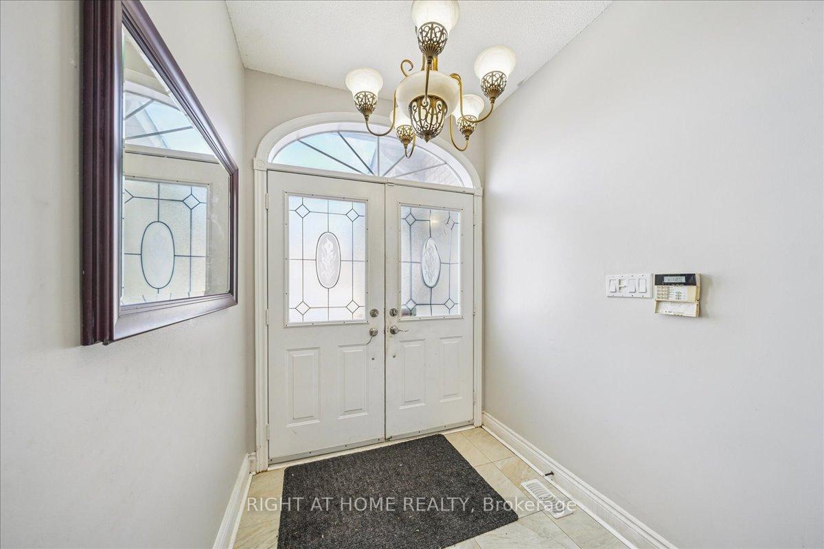 Photo 3 of 118 Bowles Drive, Ajax, Central West — HOMEH