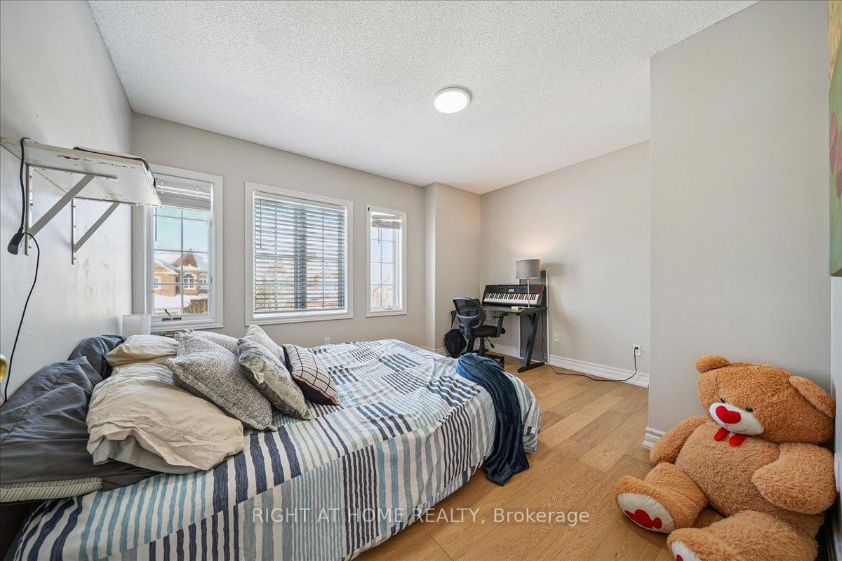 Photo 14 of 118 Bowles Drive, Ajax, Central West — HOMEH