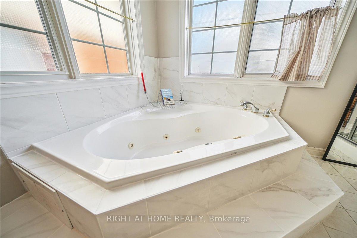 Photo 23 of 118 Bowles Drive, Ajax, Central West — HOMEH