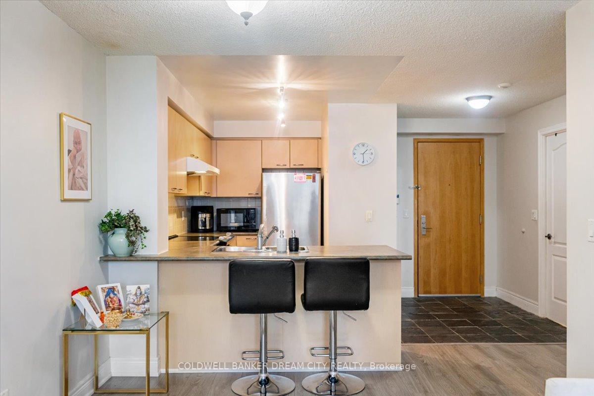 Photo 13 of Unit 723, 62 Suncrest Boulevard, Markham, Commerce Valley — HOMEH