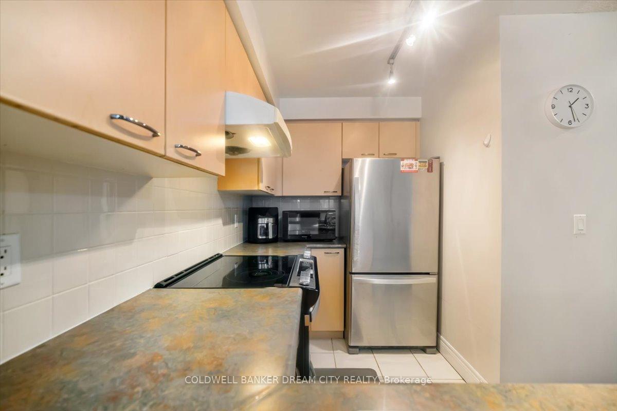 Photo 16 of Unit 723, 62 Suncrest Boulevard, Markham, Commerce Valley — HOMEH