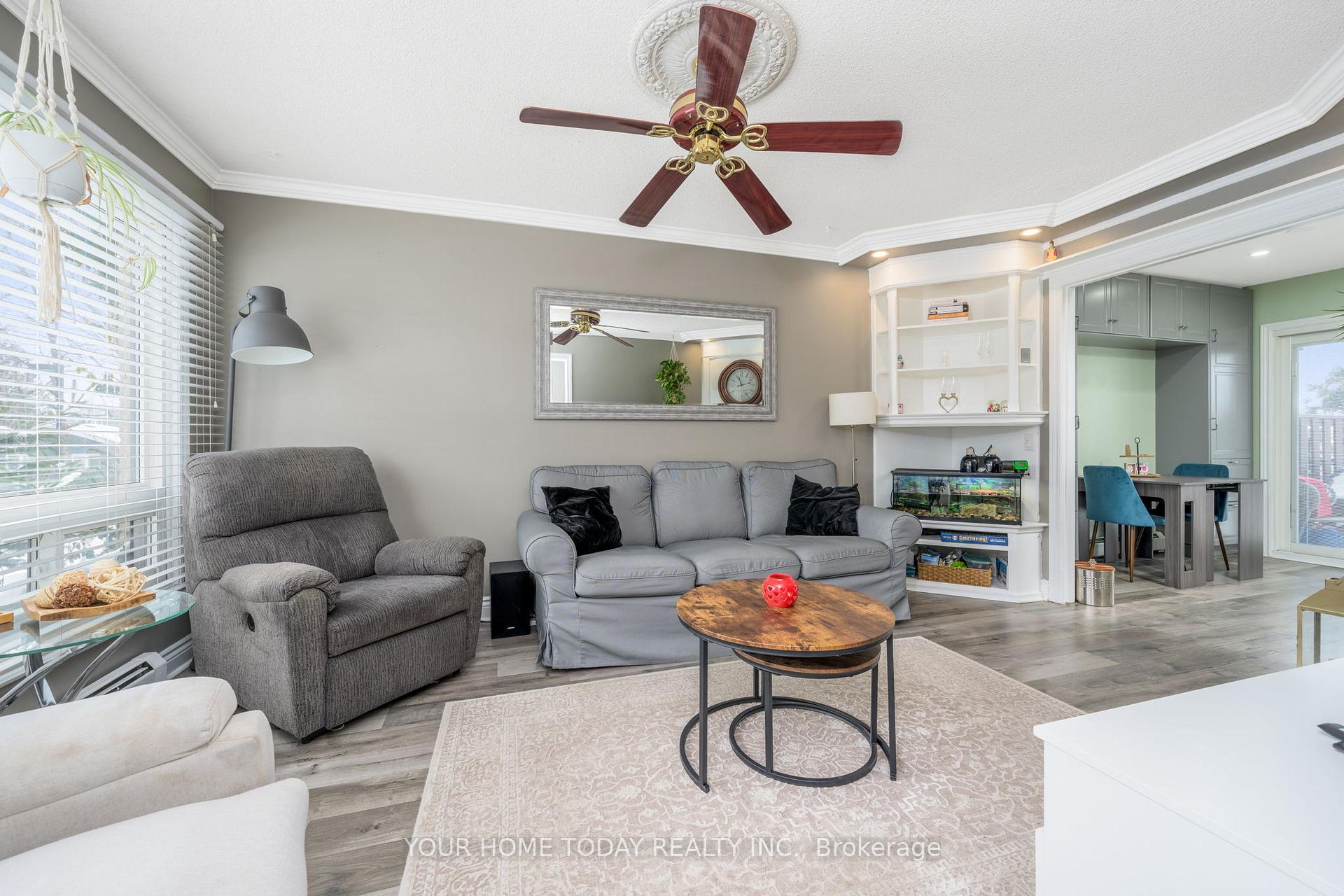 Photo 4 of Unit 16, 20 Mountainview Road S, Halton Hills, Georgetown — HOMEH
