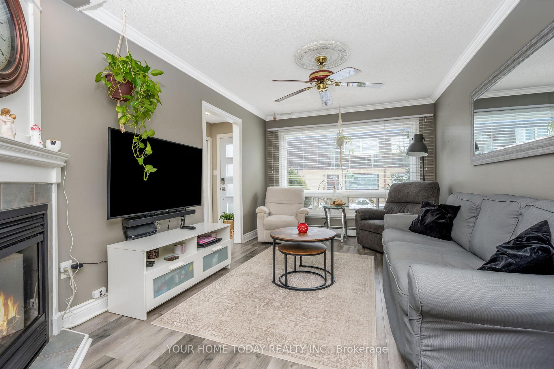 Photo 5 of Unit 16, 20 Mountainview Road S, Halton Hills, Georgetown — HOMEH