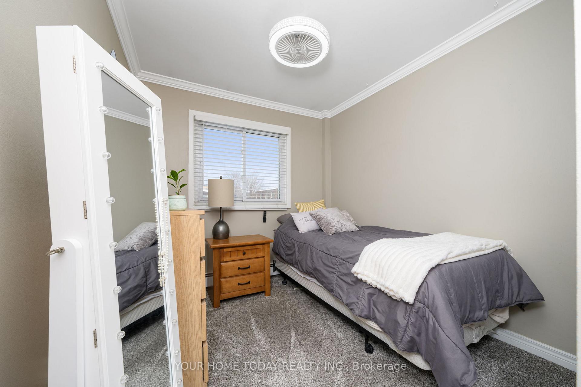 Photo 21 of Unit 16, 20 Mountainview Road S, Halton Hills, Georgetown — HOMEH