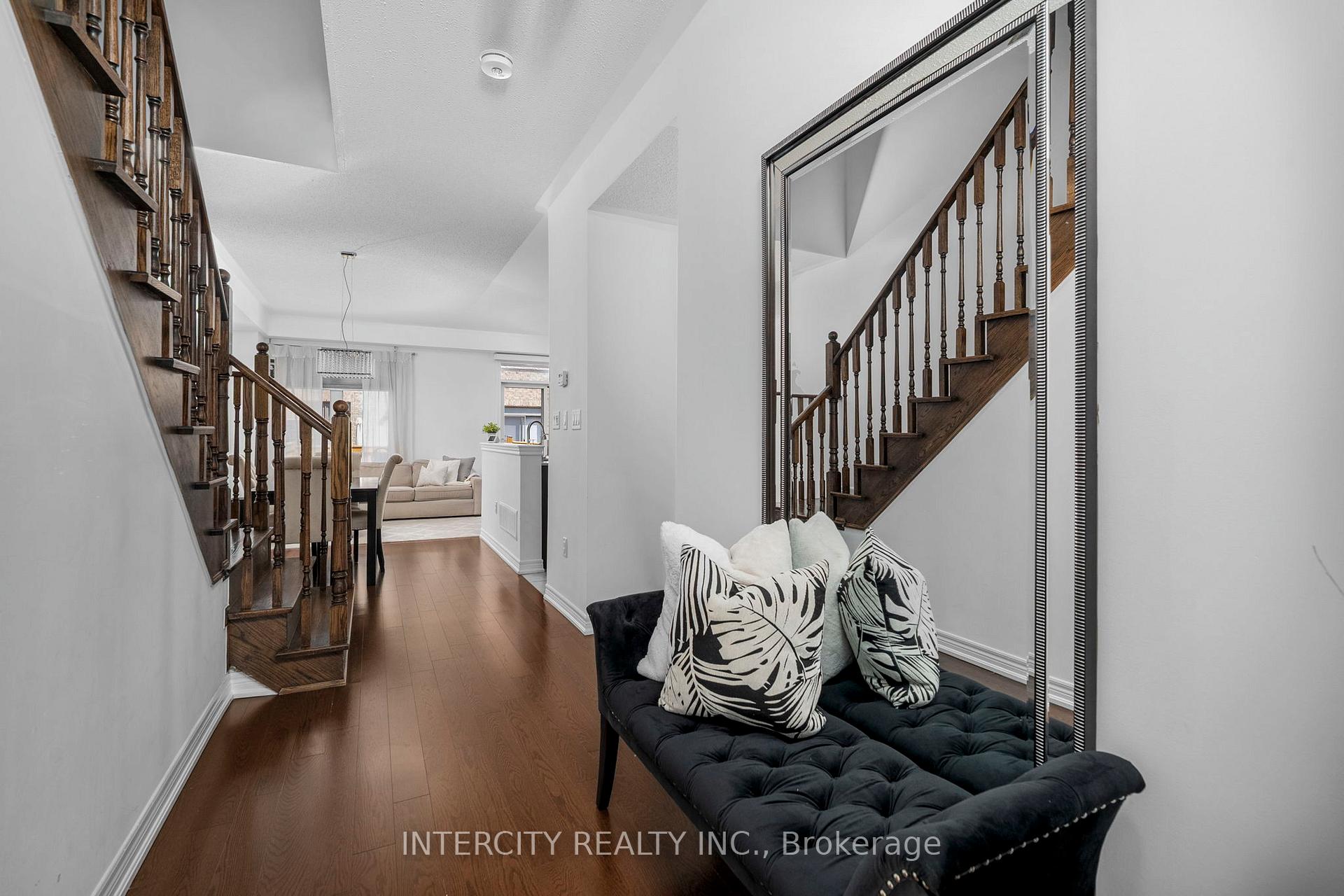 Photo 9 of 59 Morra Avenue, Caledon, Bolton East — HOMEH