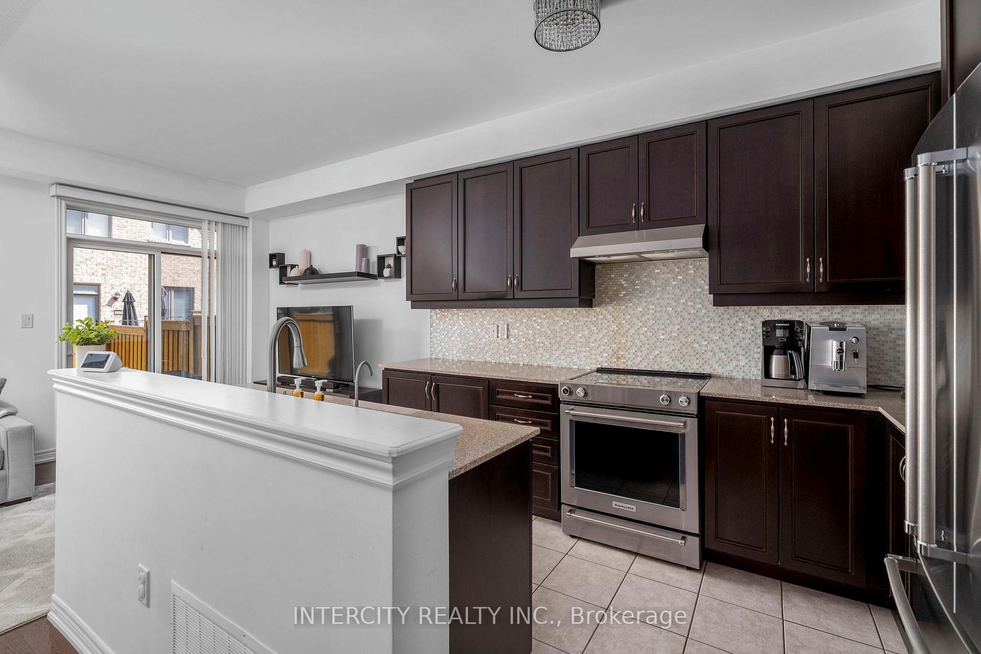 Photo 11 of 59 Morra Avenue, Caledon, Bolton East — HOMEH