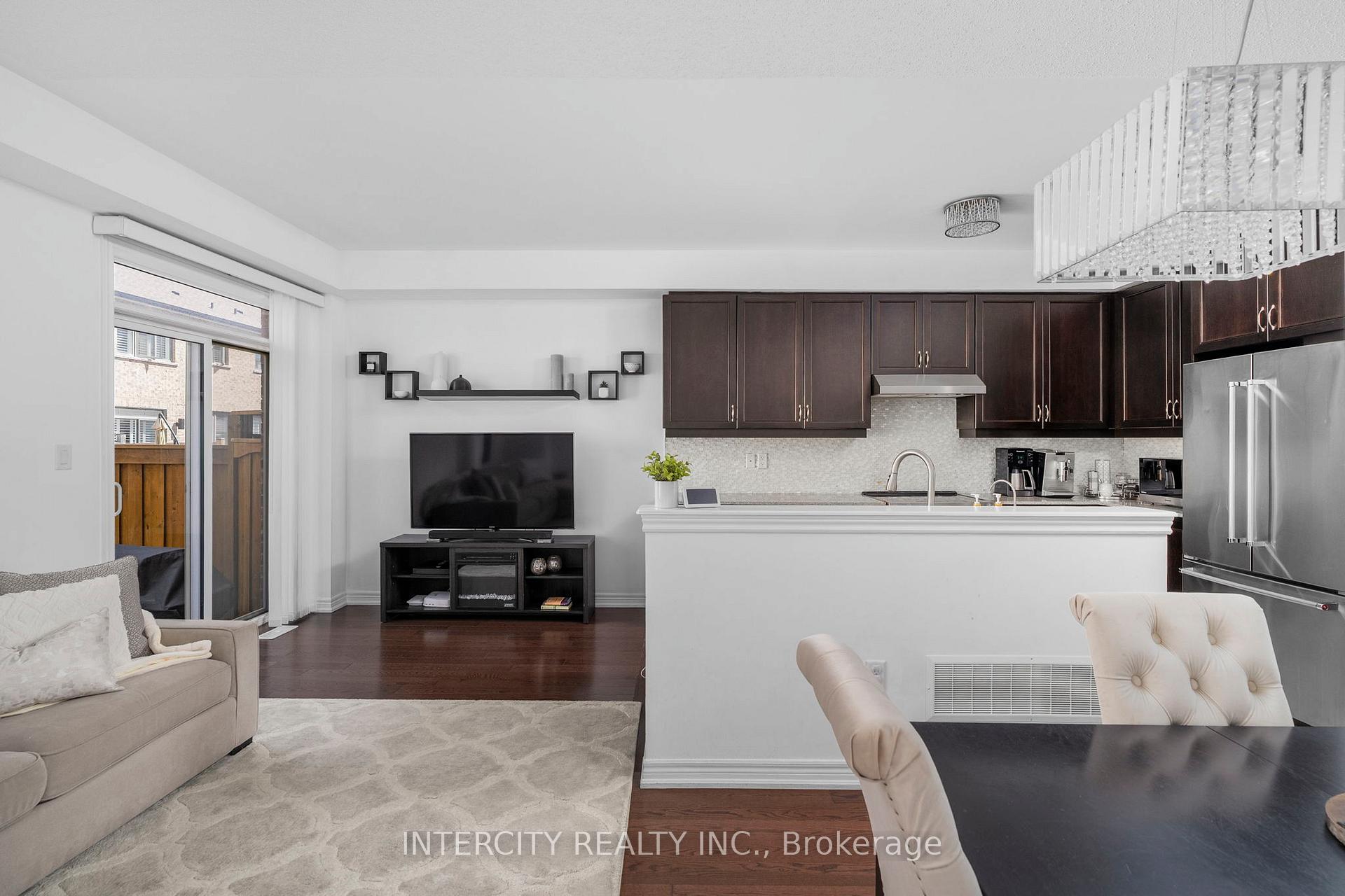 Photo 17 of 59 Morra Avenue, Caledon, Bolton East — HOMEH