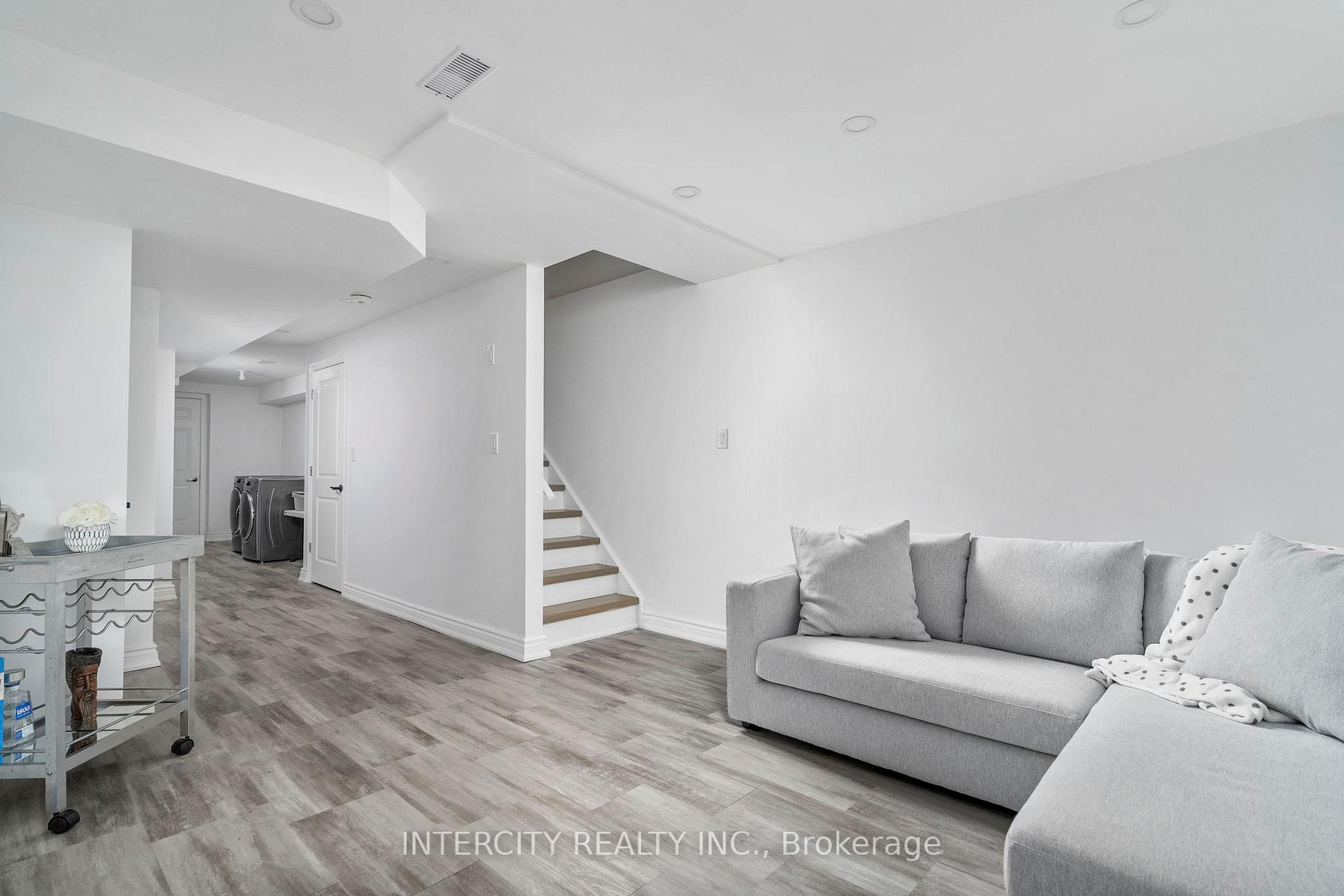 Photo 35 of 59 Morra Avenue, Caledon, Bolton East — HOMEH