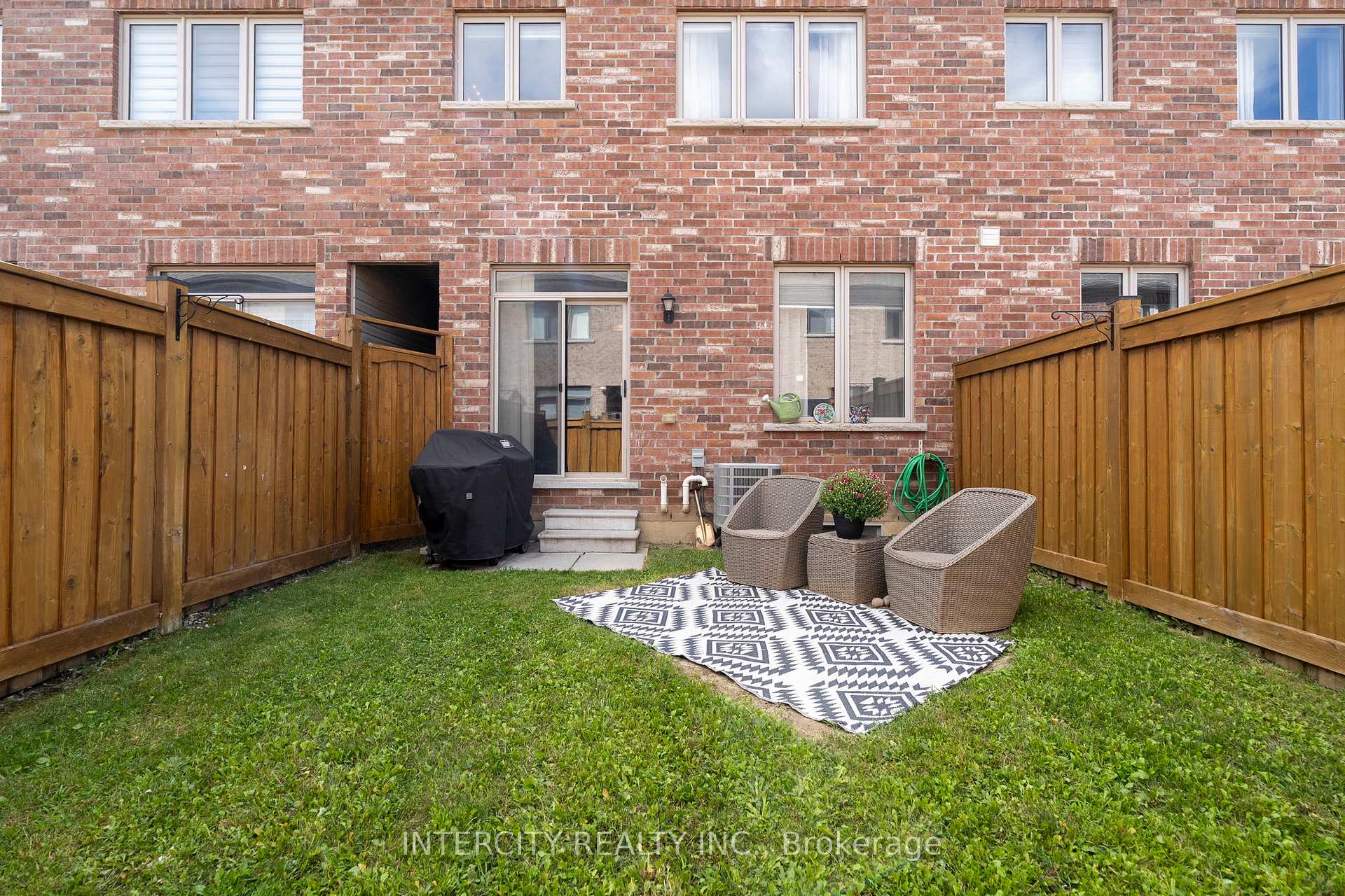 Photo 42 of 59 Morra Avenue, Caledon, Bolton East — HOMEH