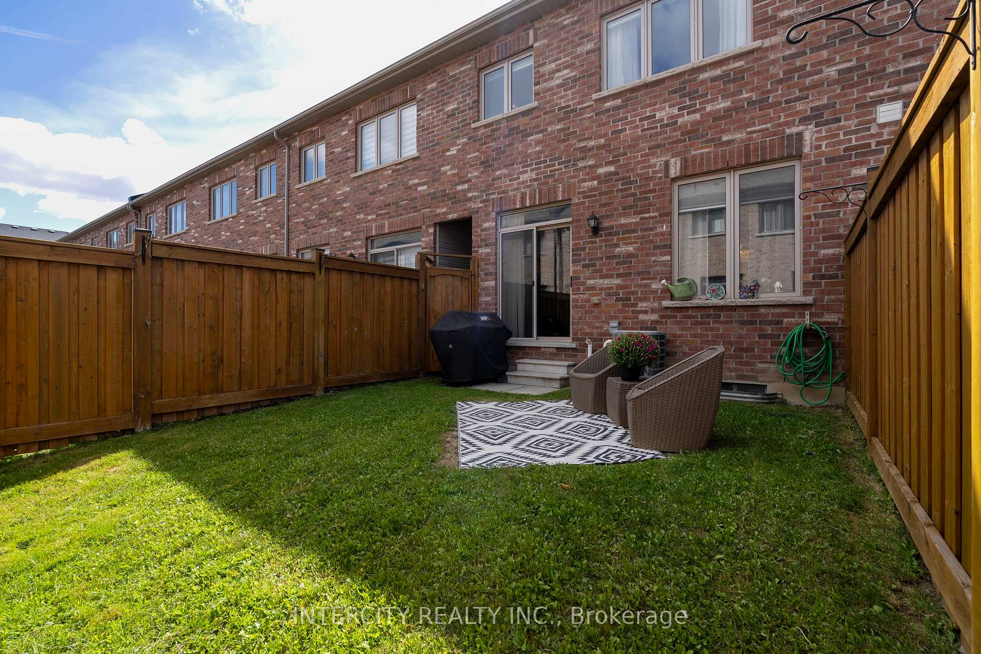 Photo 43 of 59 Morra Avenue, Caledon, Bolton East — HOMEH