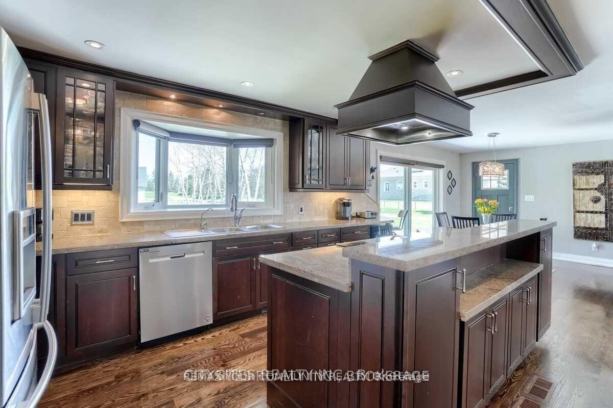 Photo 3 of 5890 15th Side Road, King, Schomberg — HOMEH