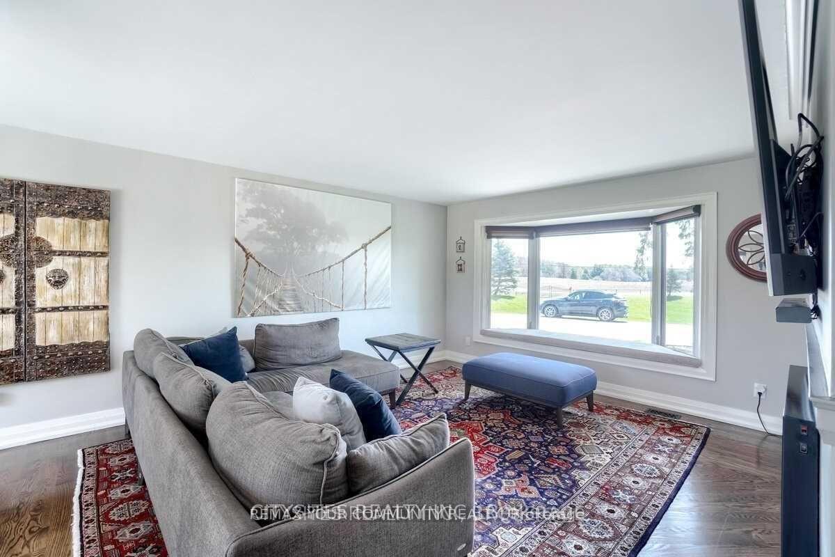 Photo 5 of 5890 15th Side Road, King, Schomberg — HOMEH
