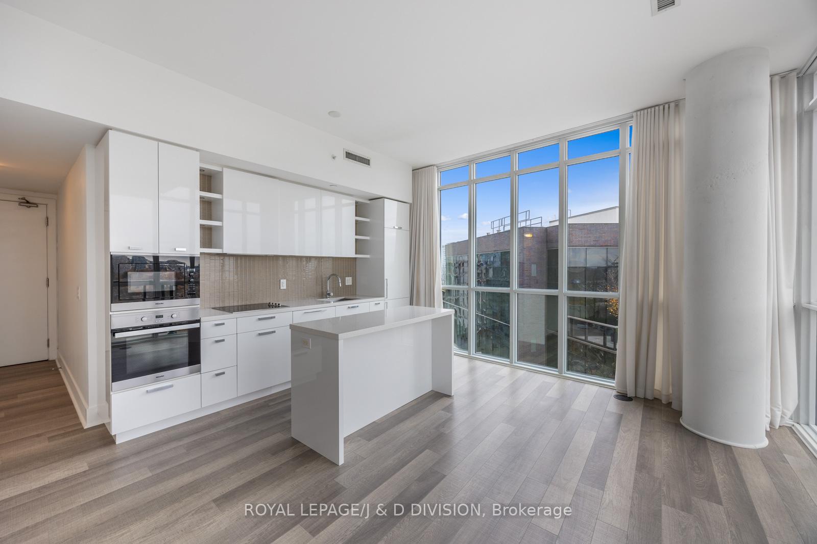 Photo 9 of Unit 2702, 32 Davenport Road, Toronto, The Annex — HOMEH
