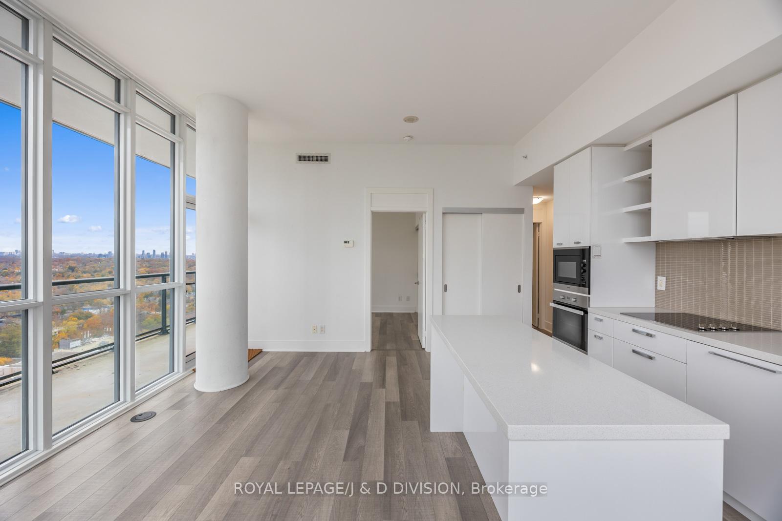 Photo 13 of Unit 2702, 32 Davenport Road, Toronto, The Annex — HOMEH