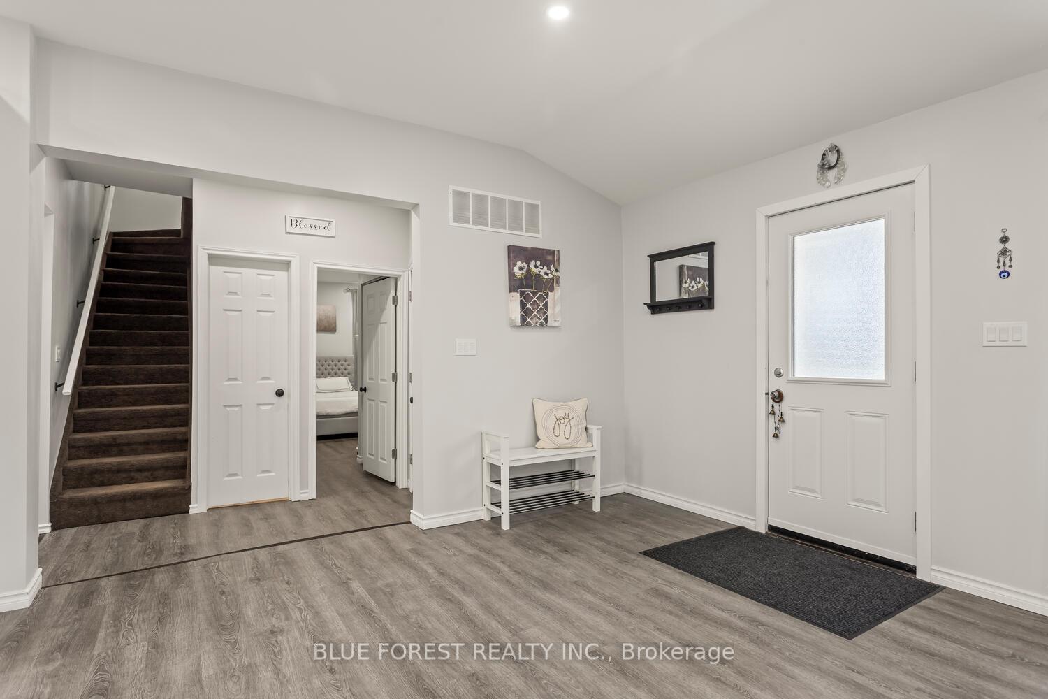 Photo 5 of 1148 Jane Street, West Elgin, West Lorne — HOMEH