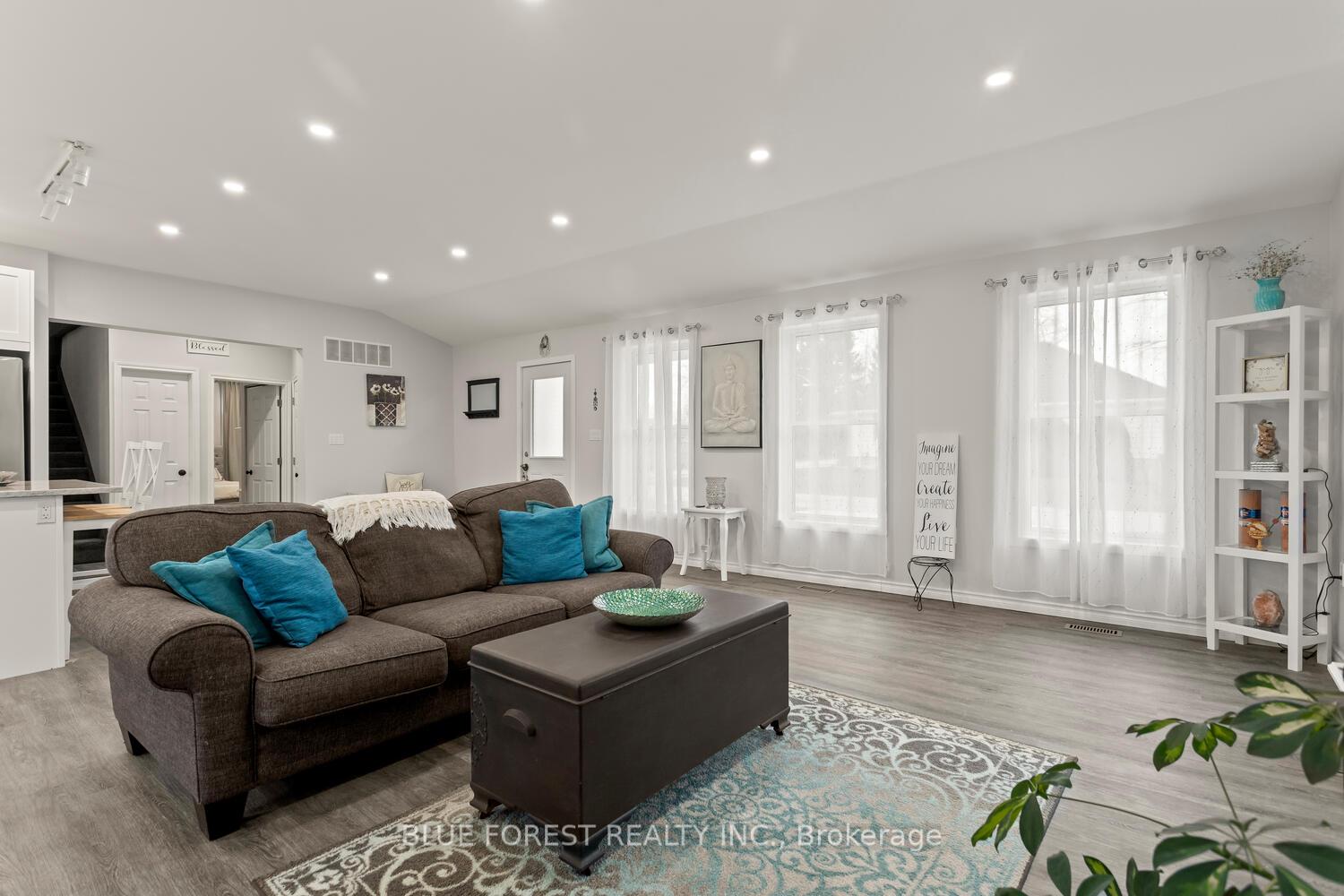 Photo 14 of 1148 Jane Street, West Elgin, West Lorne — HOMEH