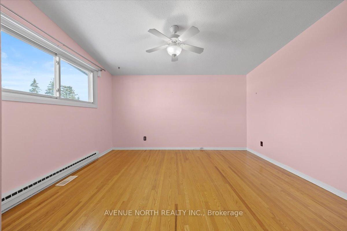 Photo 26 of 24 Parkmount Crescent, Ottawa, Sheahan Estates/Trend Village — HOMEH