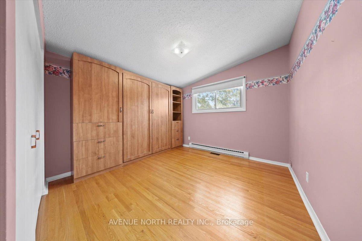 Photo 27 of 24 Parkmount Crescent, Ottawa, Sheahan Estates/Trend Village — HOMEH