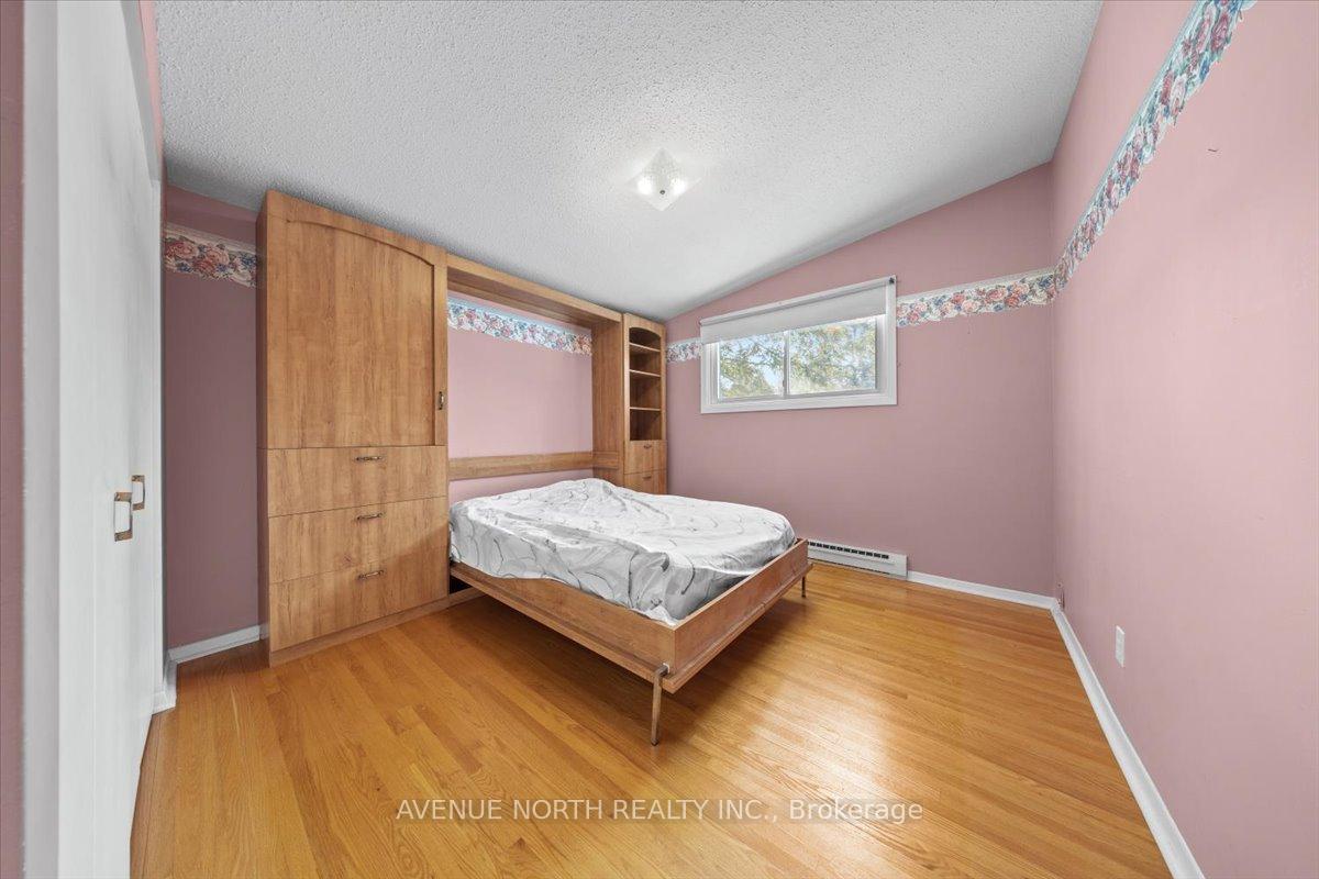 Photo 28 of 24 Parkmount Crescent, Ottawa, Sheahan Estates/Trend Village — HOMEH