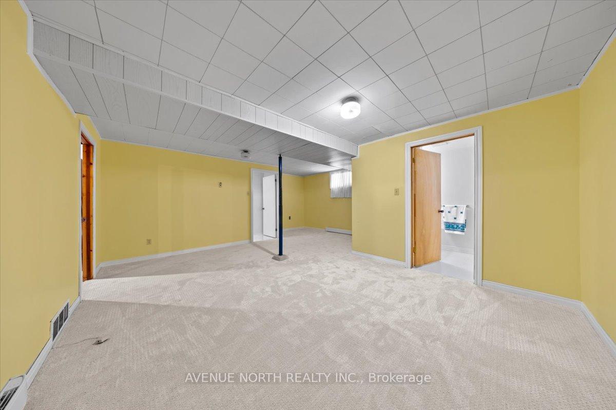 Photo 32 of 24 Parkmount Crescent, Ottawa, Sheahan Estates/Trend Village — HOMEH