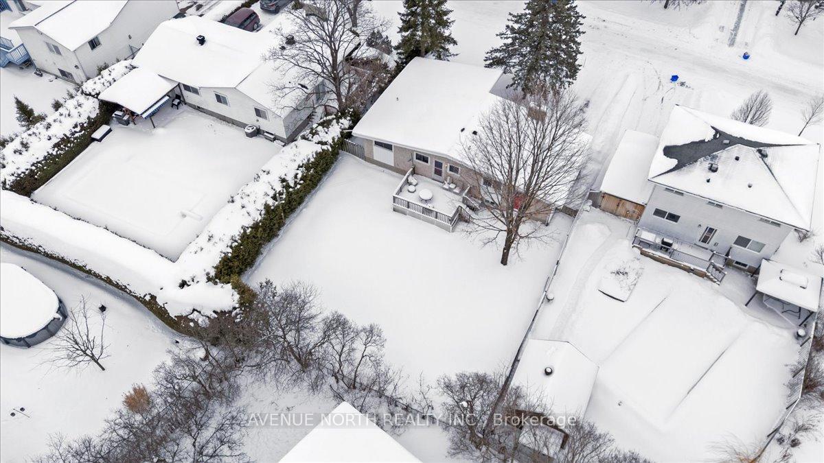 Photo 39 of 24 Parkmount Crescent, Ottawa, Sheahan Estates/Trend Village — HOMEH