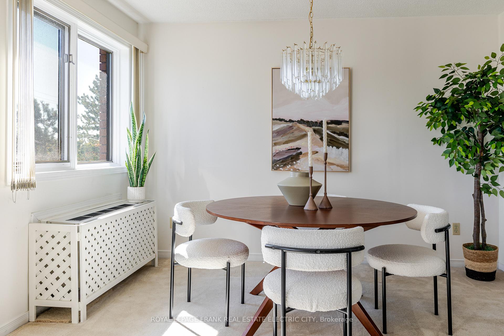 Photo 9 of Unit 30, 36 Champlain Crescent, Peterborough, Northcrest Ward 5 — HOMEH