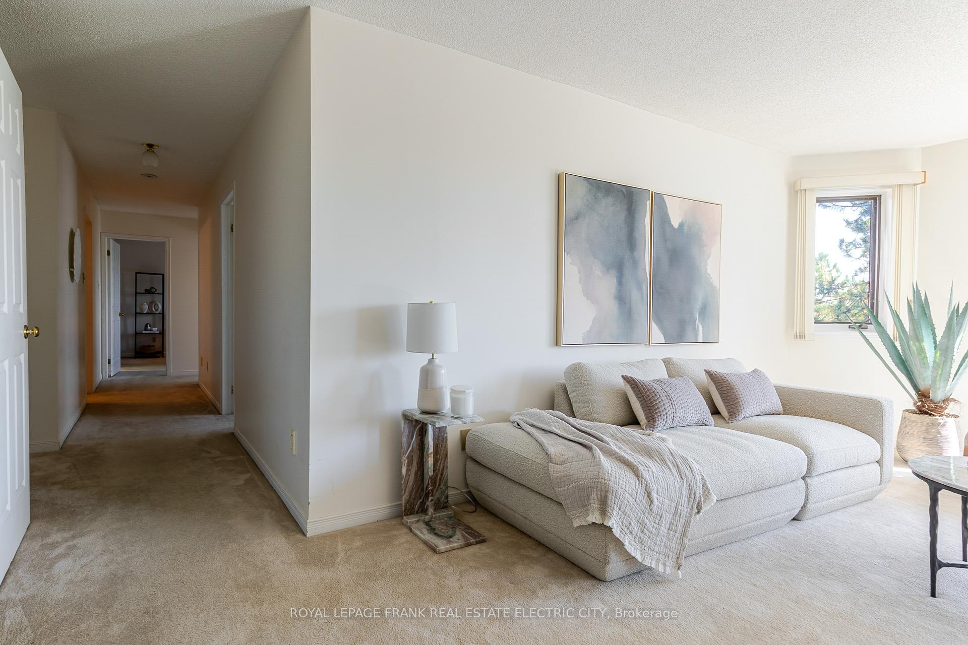 Photo 20 of Unit 30, 36 Champlain Crescent, Peterborough, Northcrest Ward 5 — HOMEH