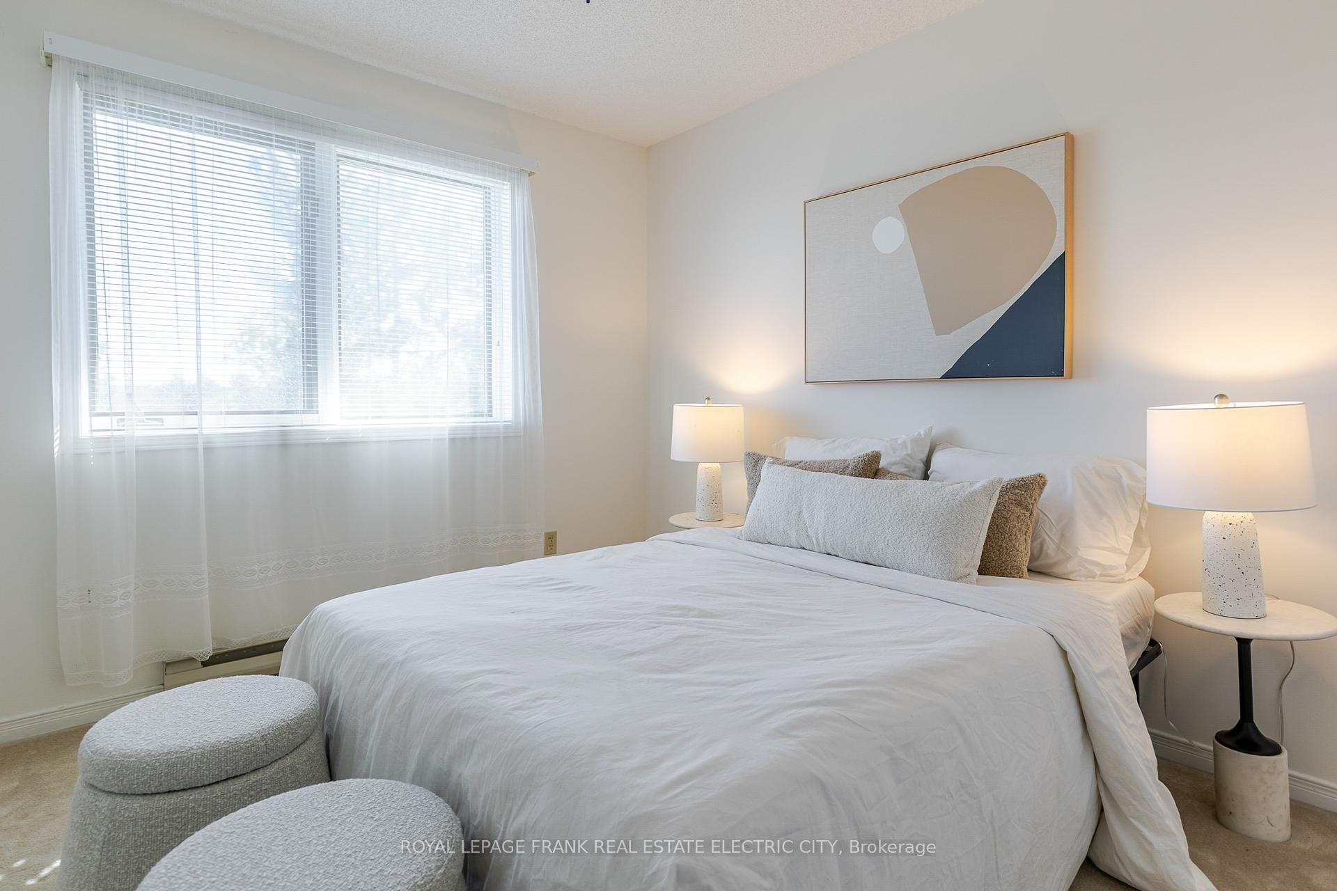 Photo 26 of Unit 30, 36 Champlain Crescent, Peterborough, Northcrest Ward 5 — HOMEH