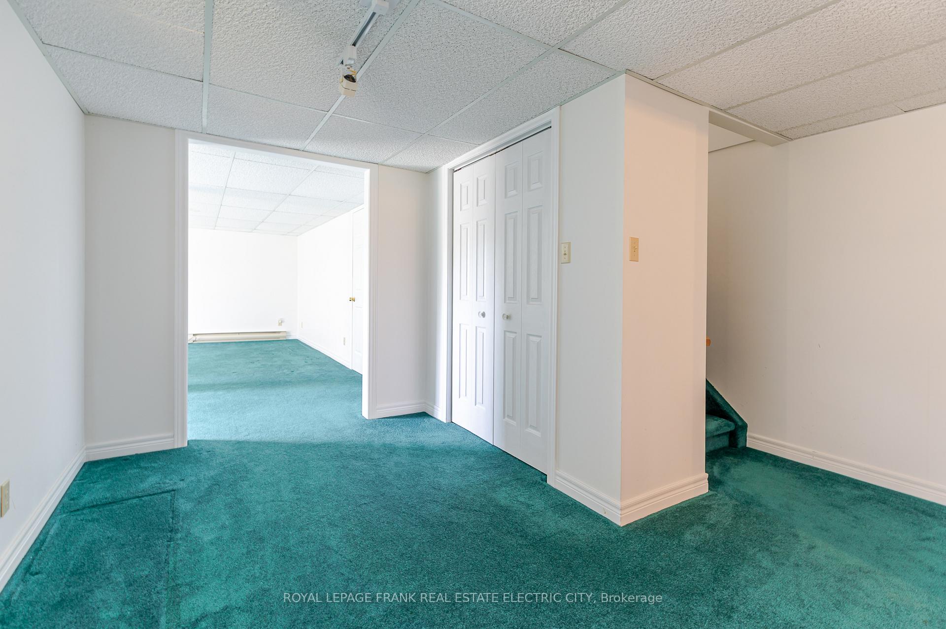 Photo 38 of Unit 30, 36 Champlain Crescent, Peterborough, Northcrest Ward 5 — HOMEH